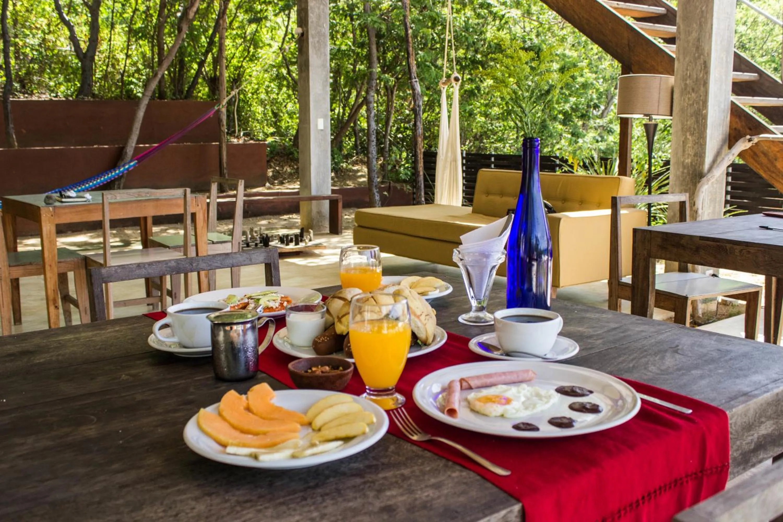 Restaurant/places to eat in Casa Mermejita