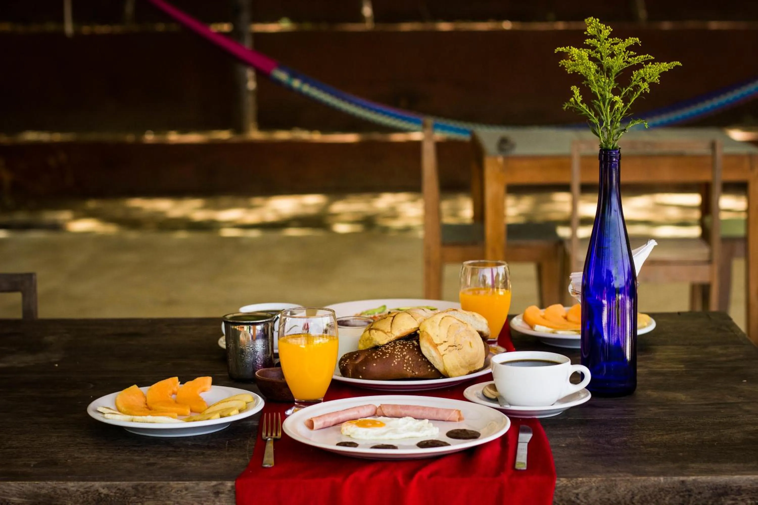 Restaurant/places to eat in Casa Mermejita