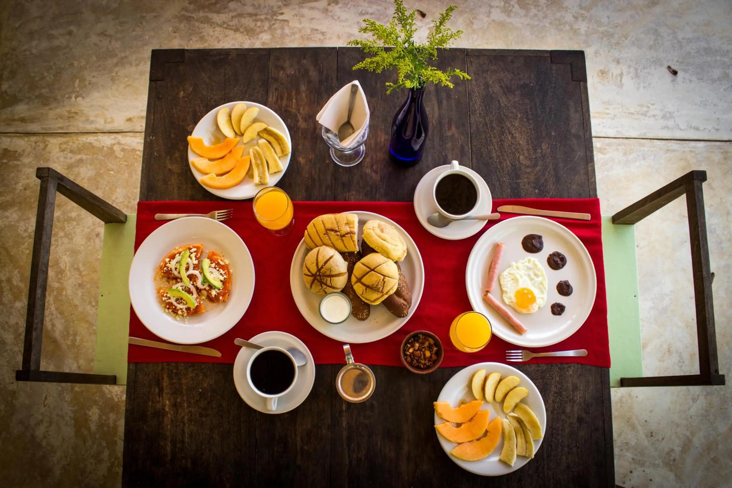 Restaurant/places to eat in Casa Mermejita