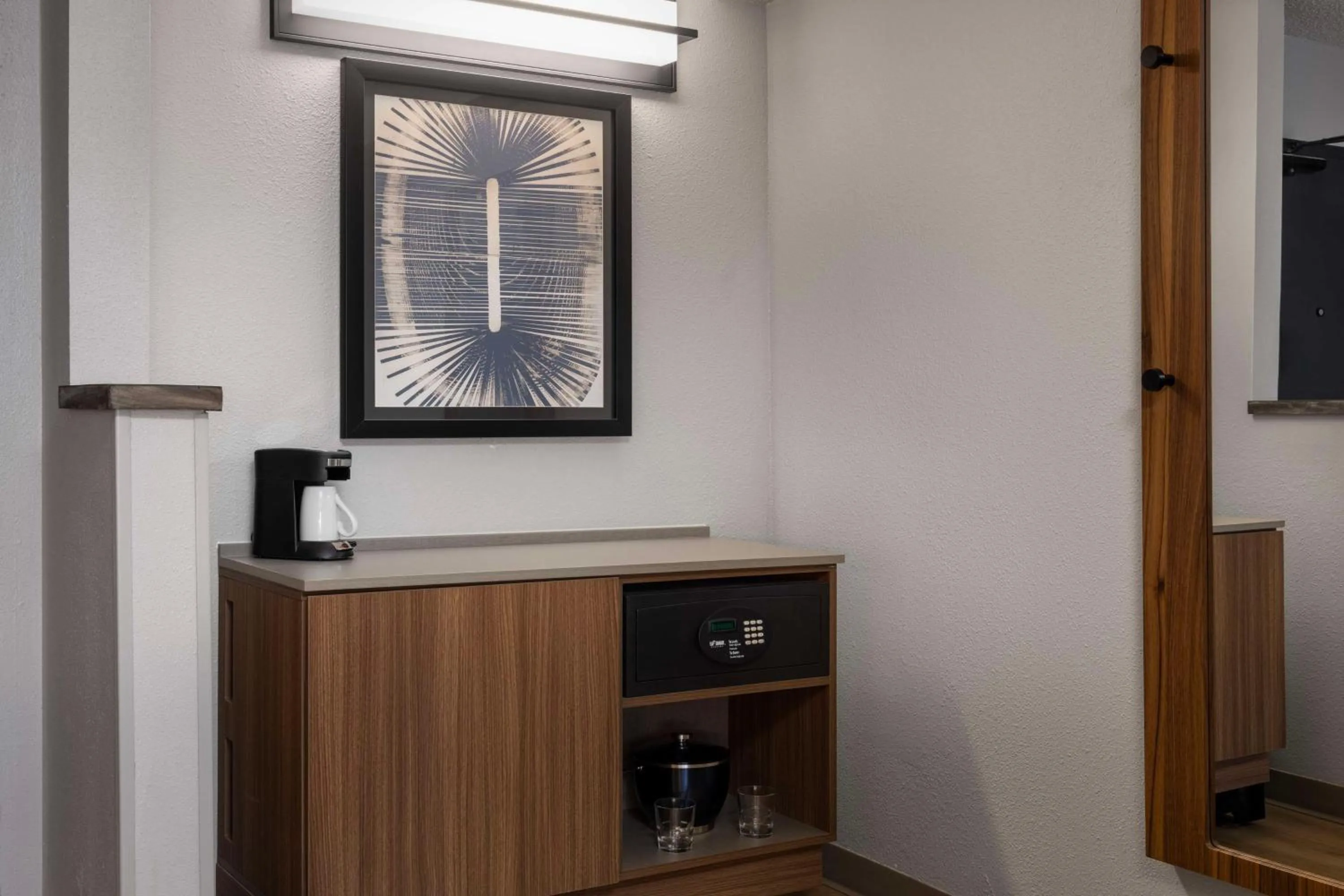 Bedroom in Hyatt Place Orlando Airport