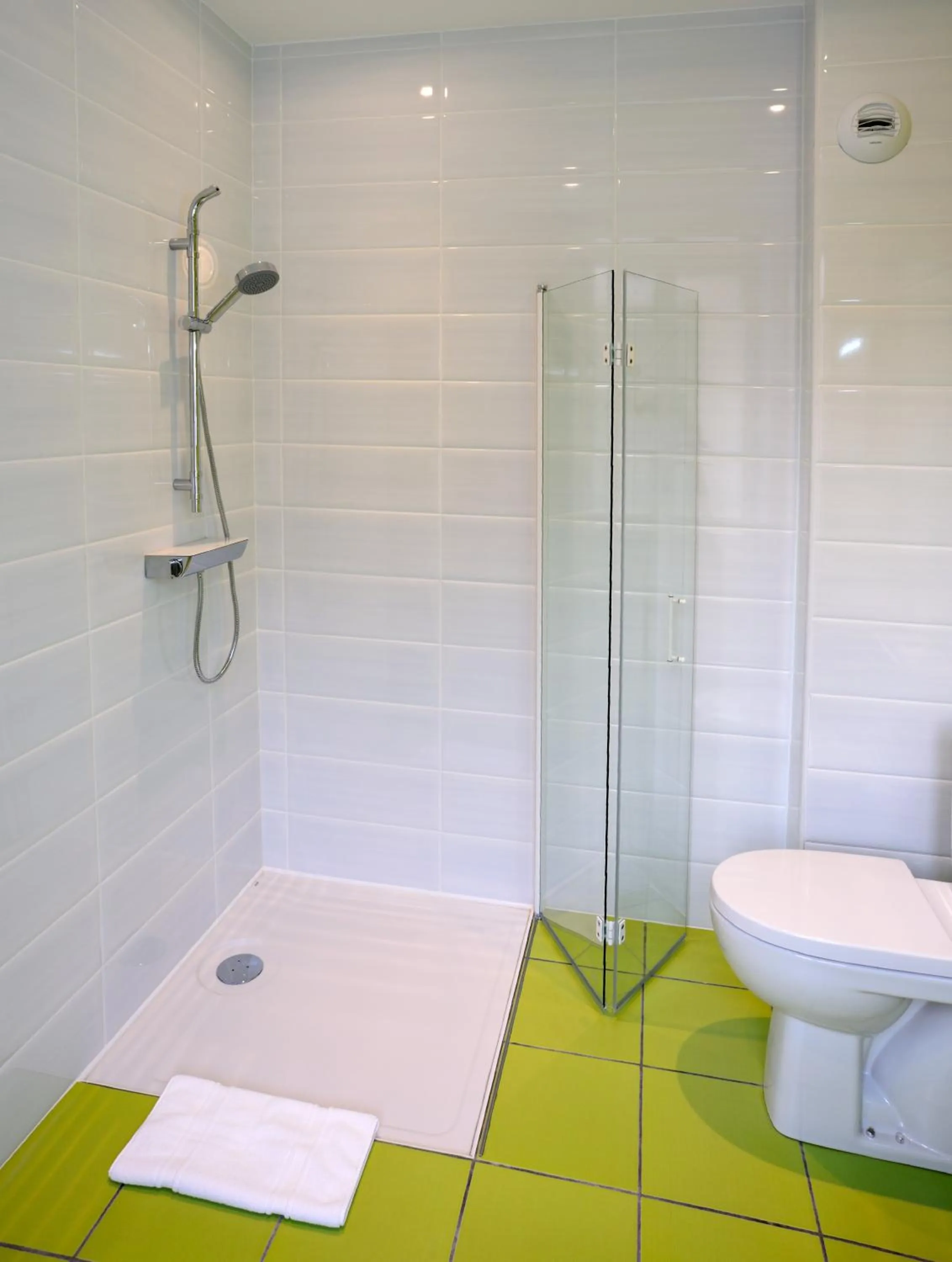 Bathroom in Hostellerie du Forez