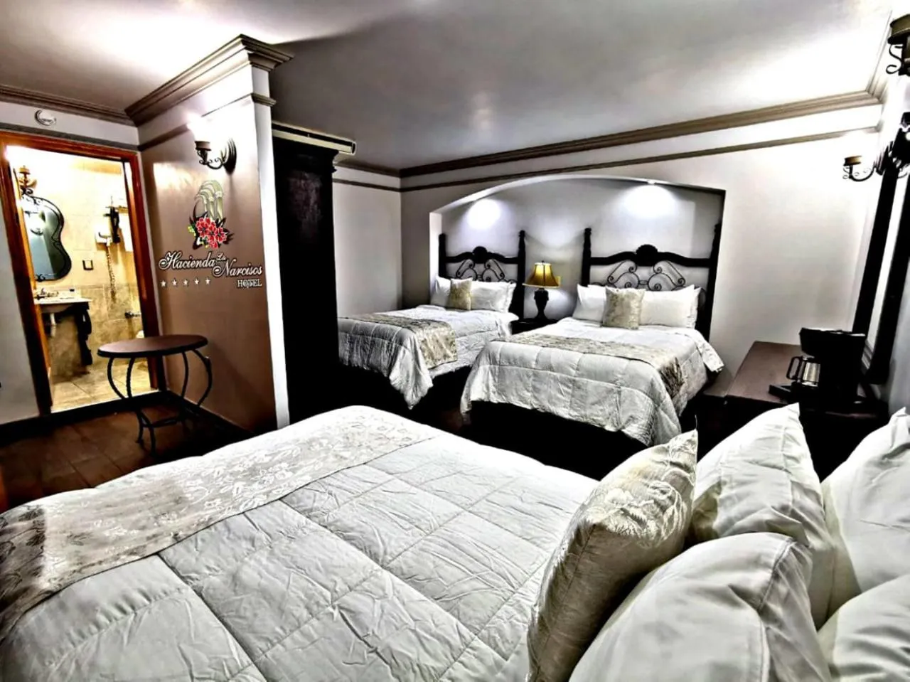 Photo of the whole room, Bed in Hotel Hacienda los Narcisos