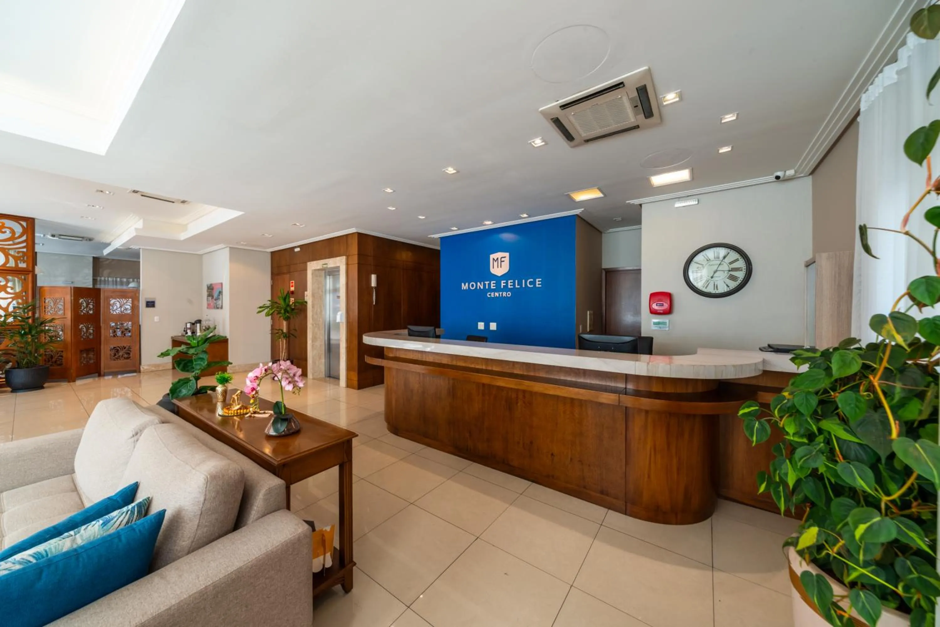 Lobby or reception in Hotel Monte Felice Centro