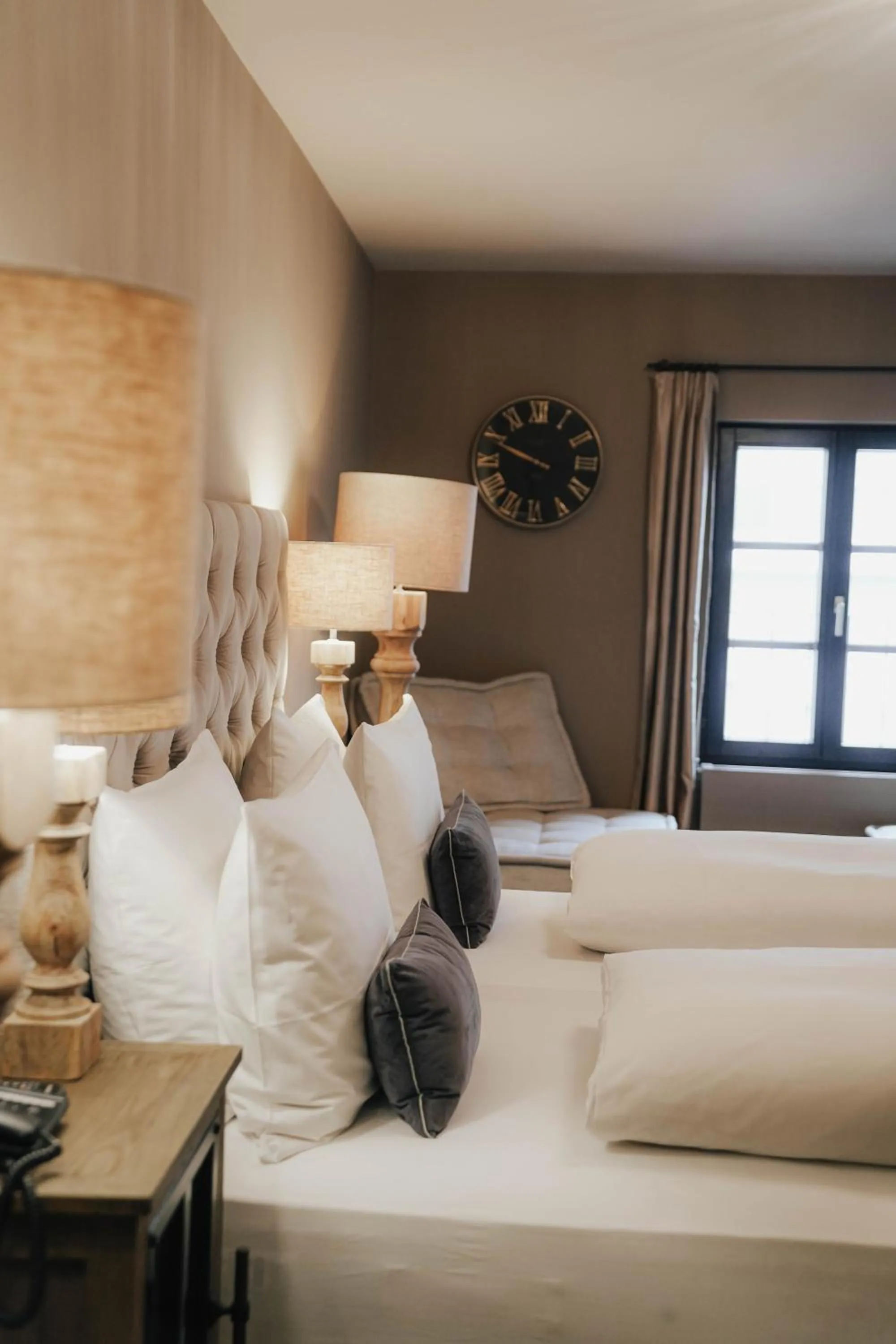 Bedroom, Bed in Boutiquehotel Weisses Rössl