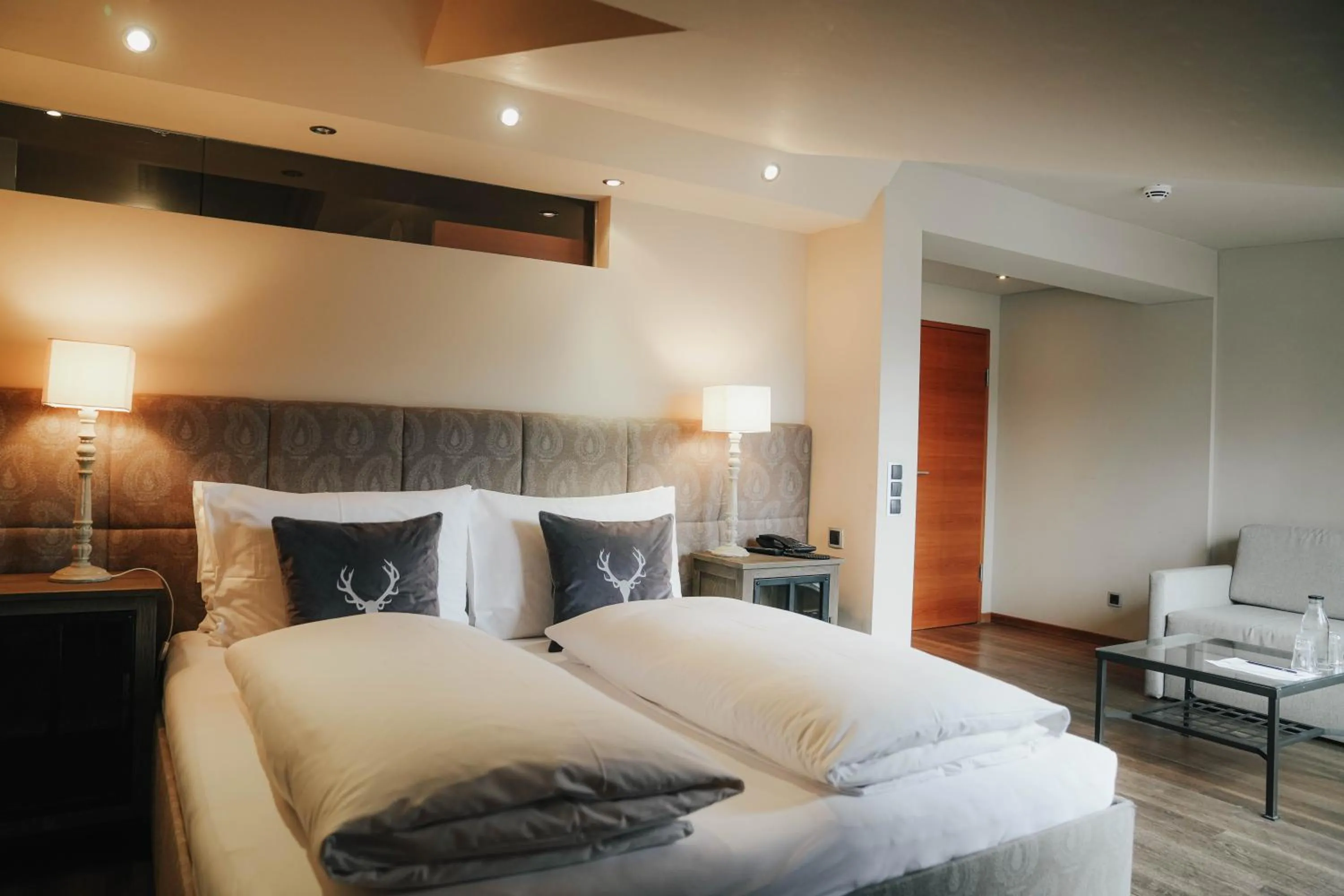 Bedroom, Bed in Boutiquehotel Weisses Rössl