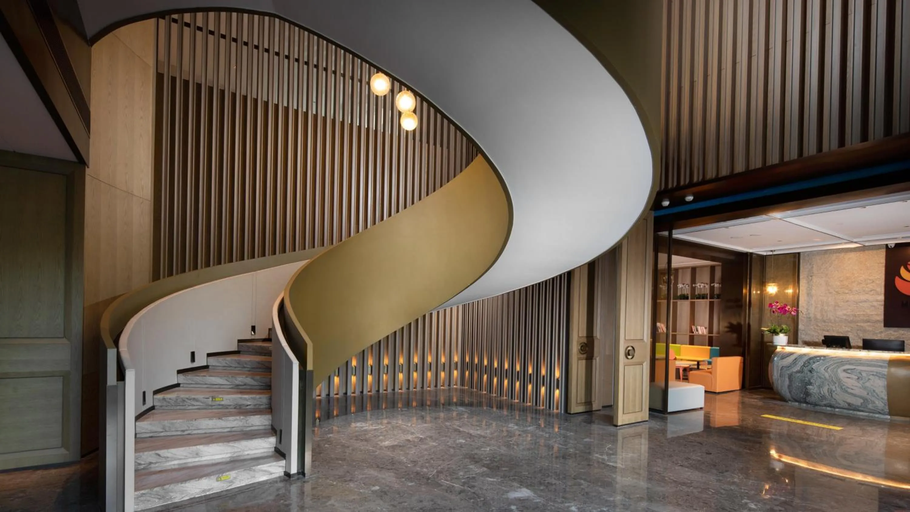 Lobby or reception in Holiday Inn & Suites Sanya Yalong Bay