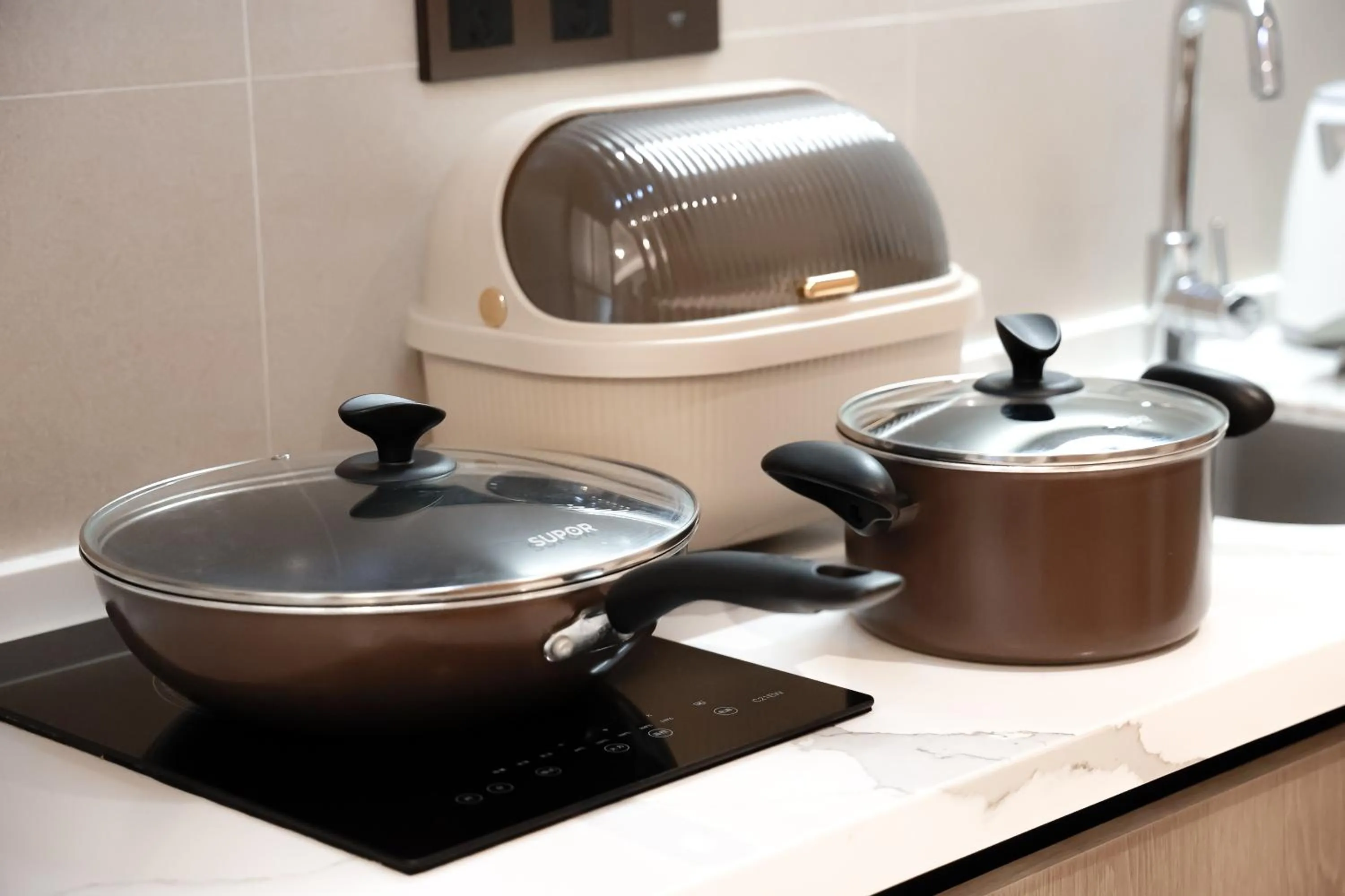 kitchen in Holiday Inn & Suites Sanya Yalong Bay