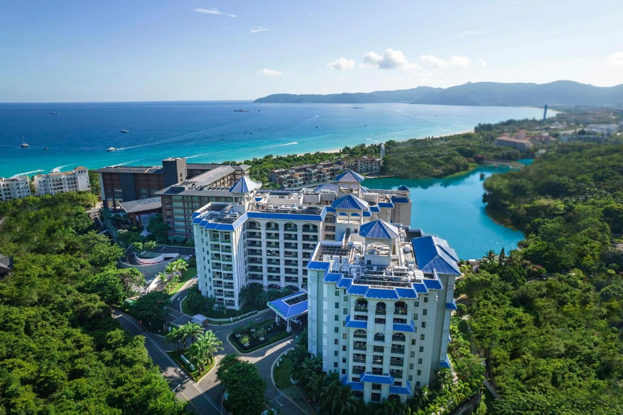 Property building in Holiday Inn & Suites Sanya Yalong Bay