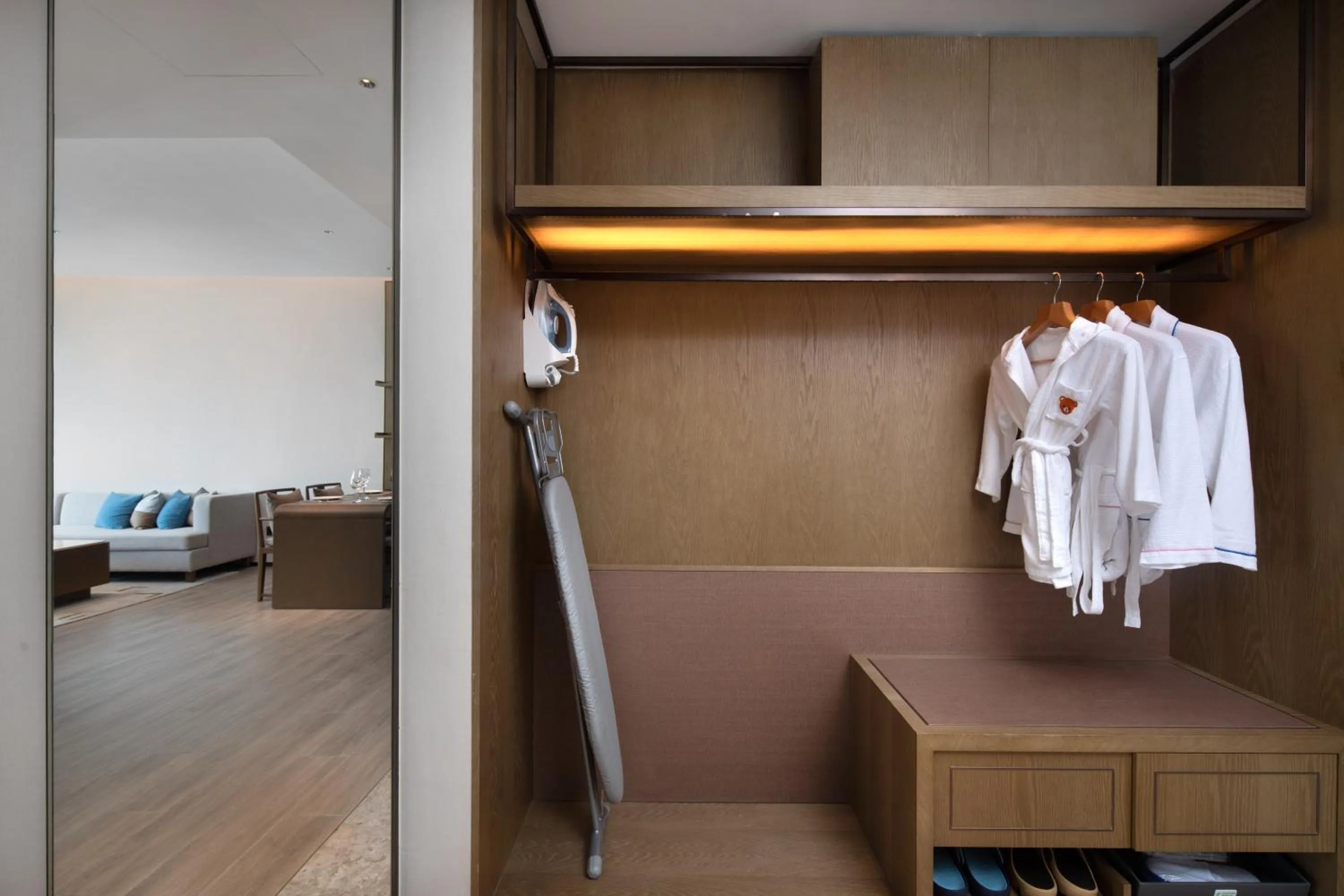 Bedroom in Holiday Inn & Suites Sanya Yalong Bay