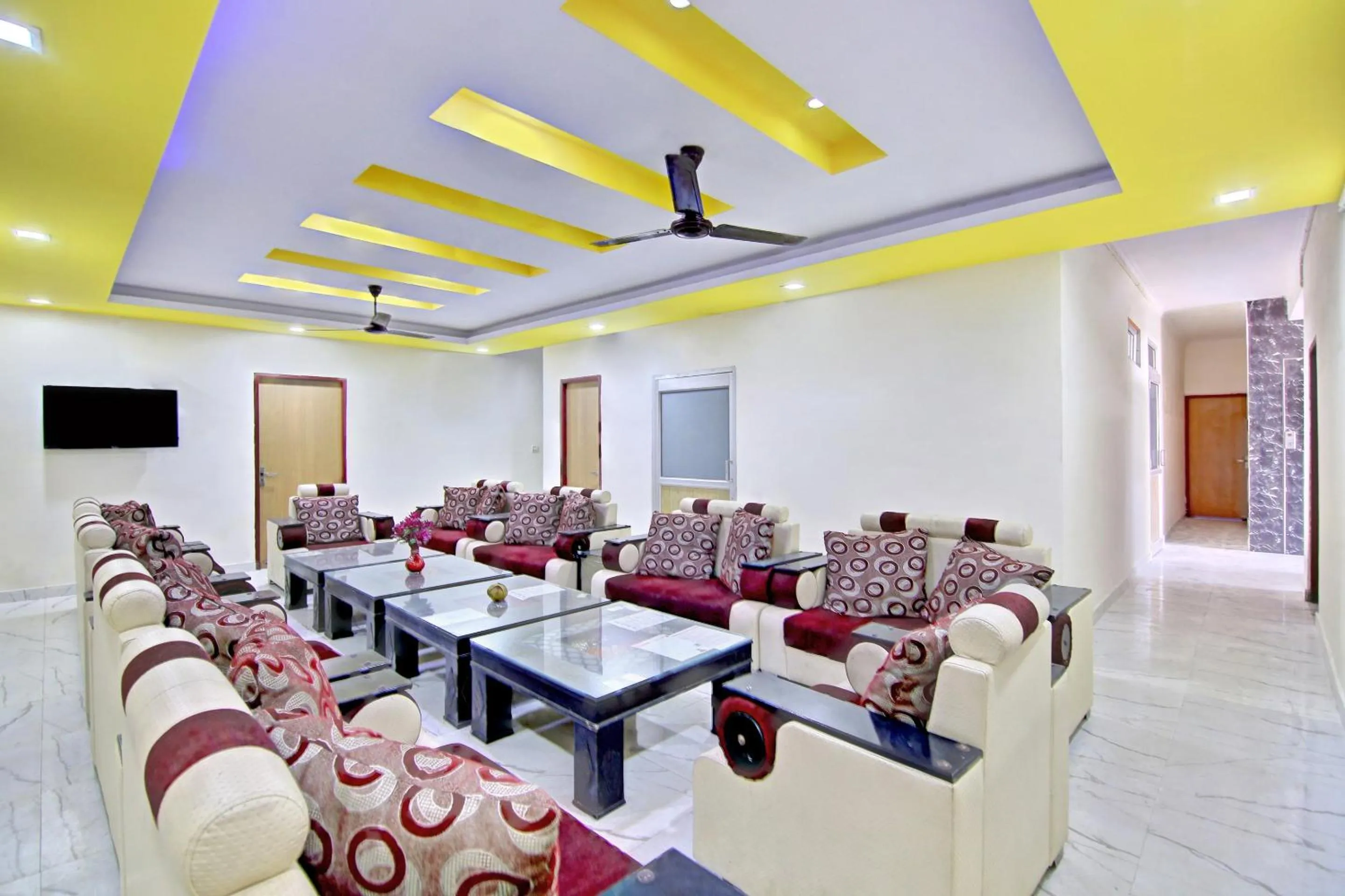 Dining area in HOME 78802 Balaji Bhawan Jhajra