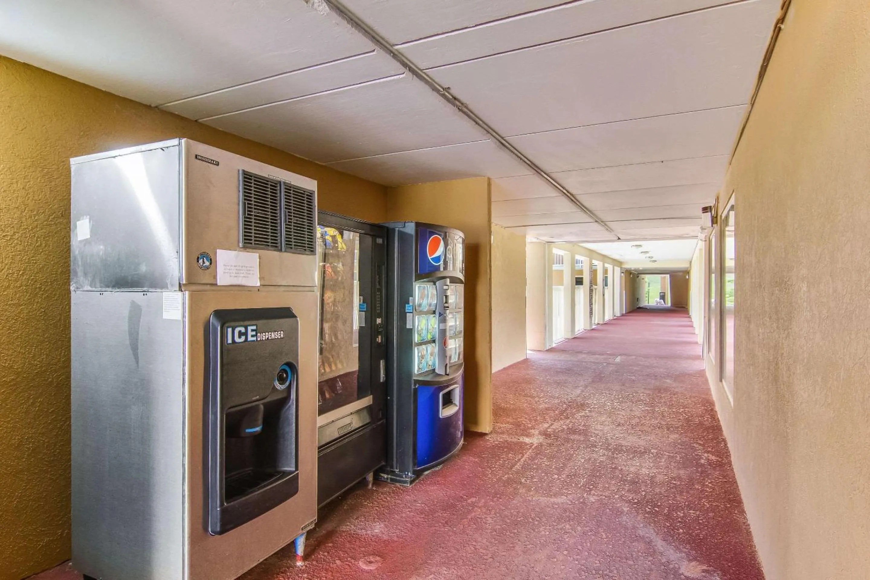 Other in Suburban Studios Hotel Kingsland Near I-95