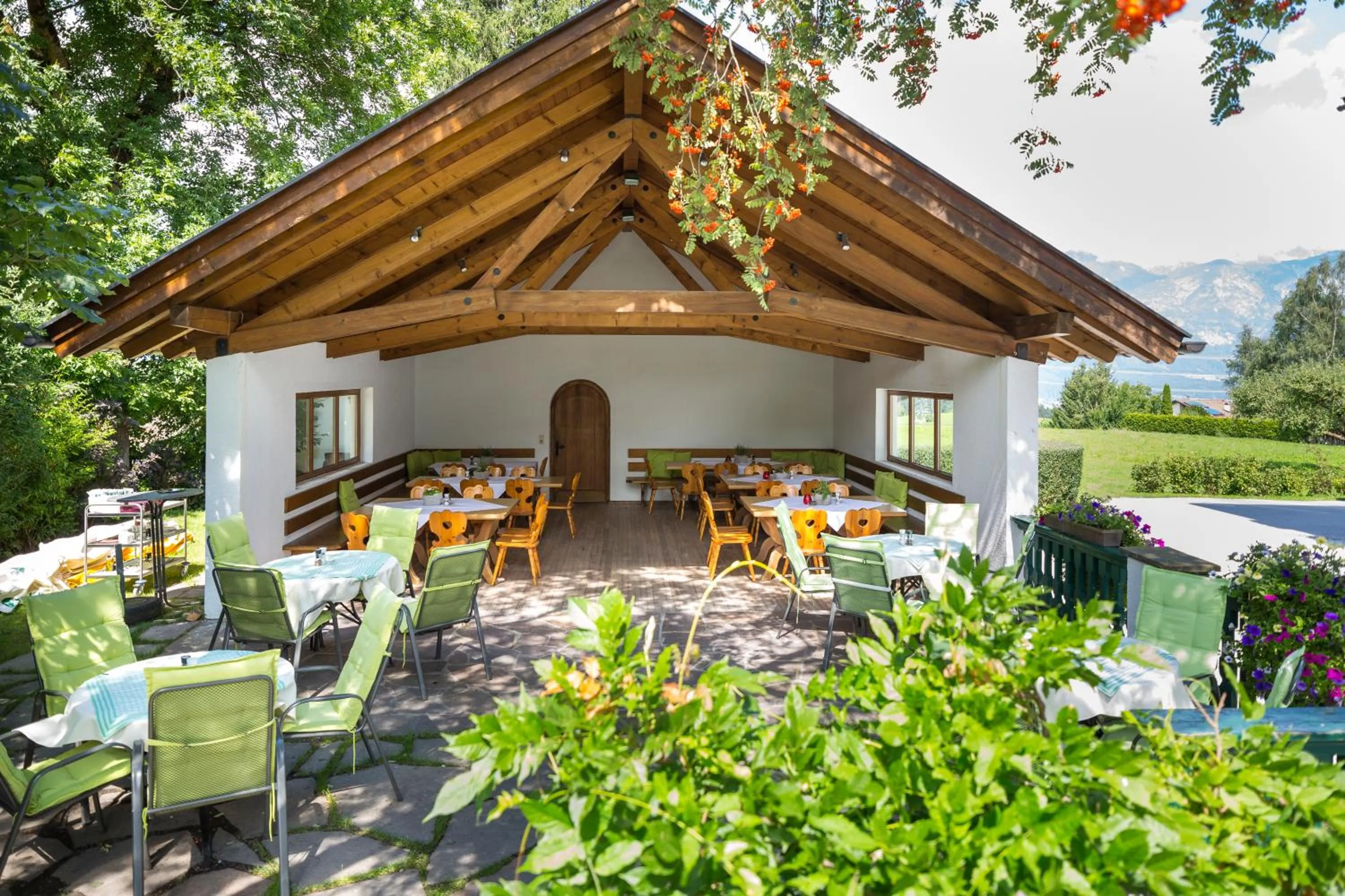 Restaurant/places to eat in Isserwirt