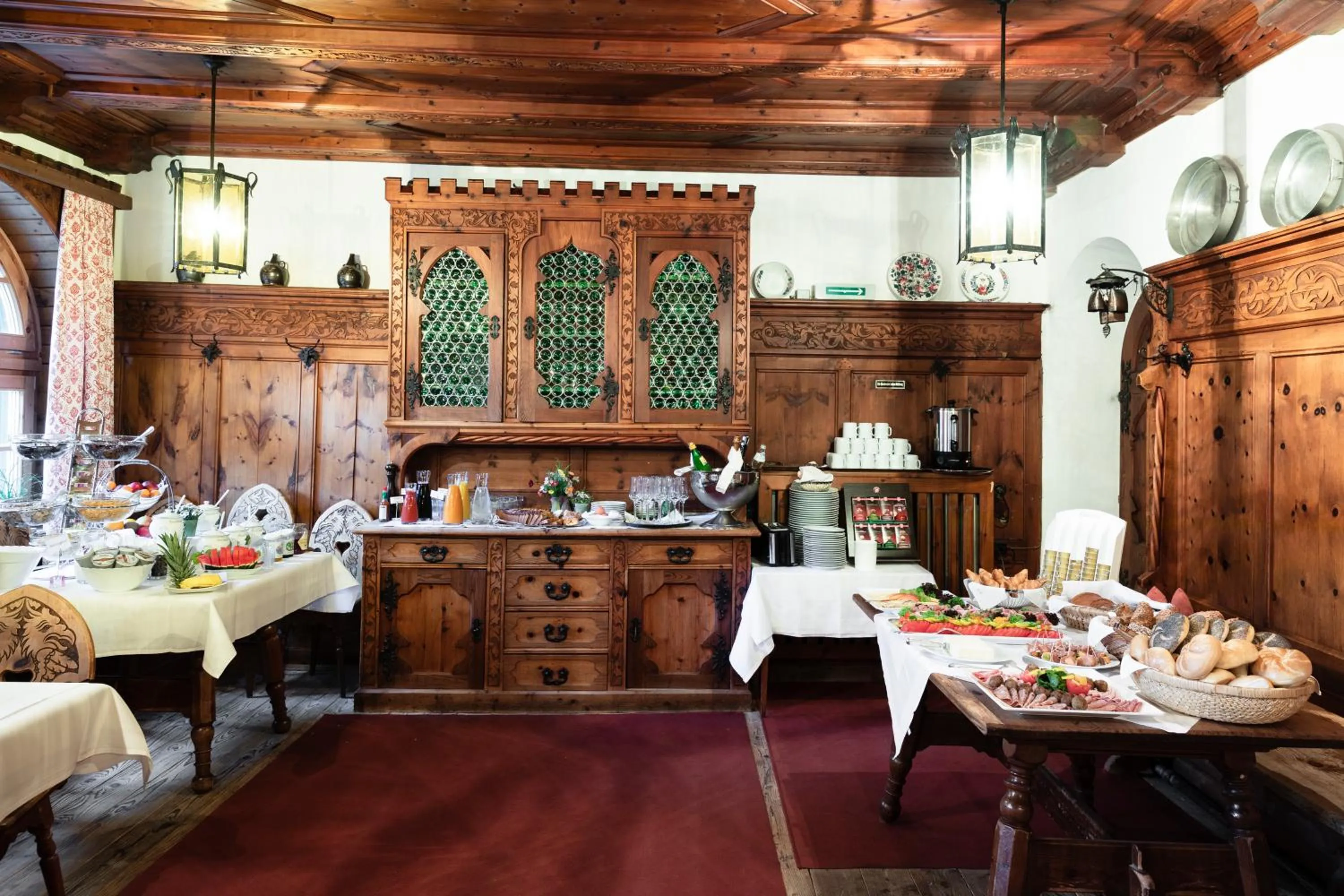 Buffet breakfast in Isserwirt