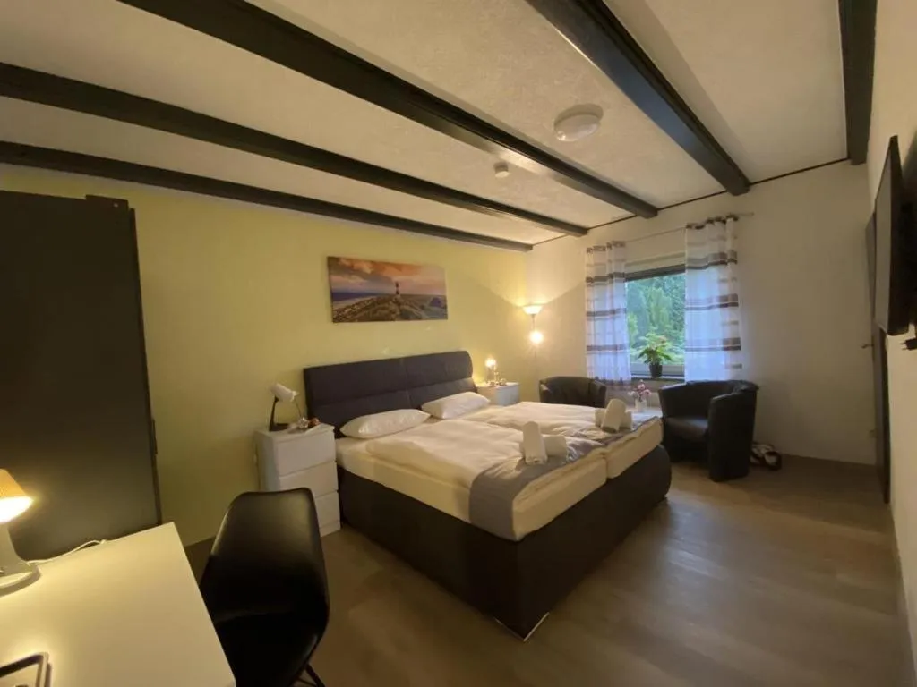 Bed in Varel Bay Hotel