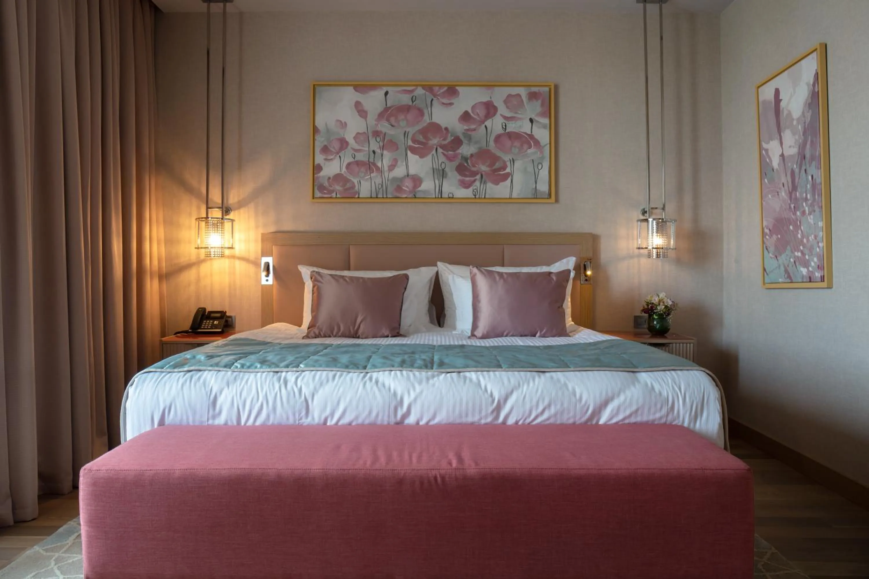 Bedroom, Bed in KARAVANSARAY Turkistan Harbour Hotel -FLYING THEATRE ACCESS