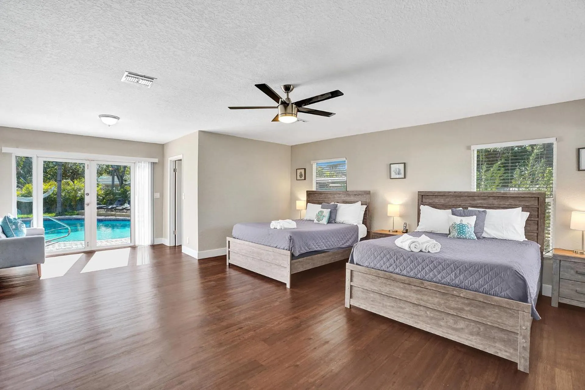 Bed in Pompano Beach House