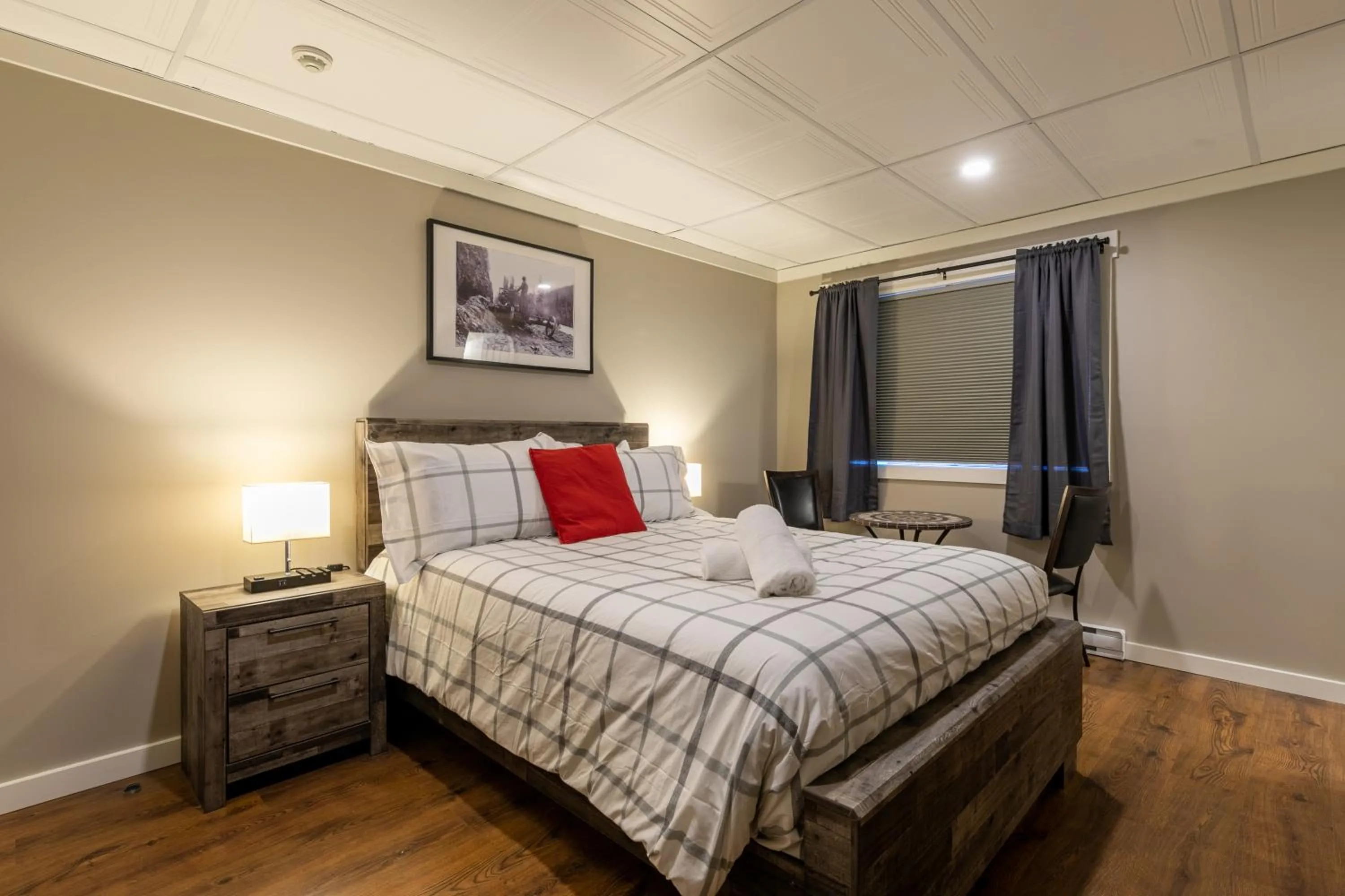 Bed in The Cache Hotel and Lodgings