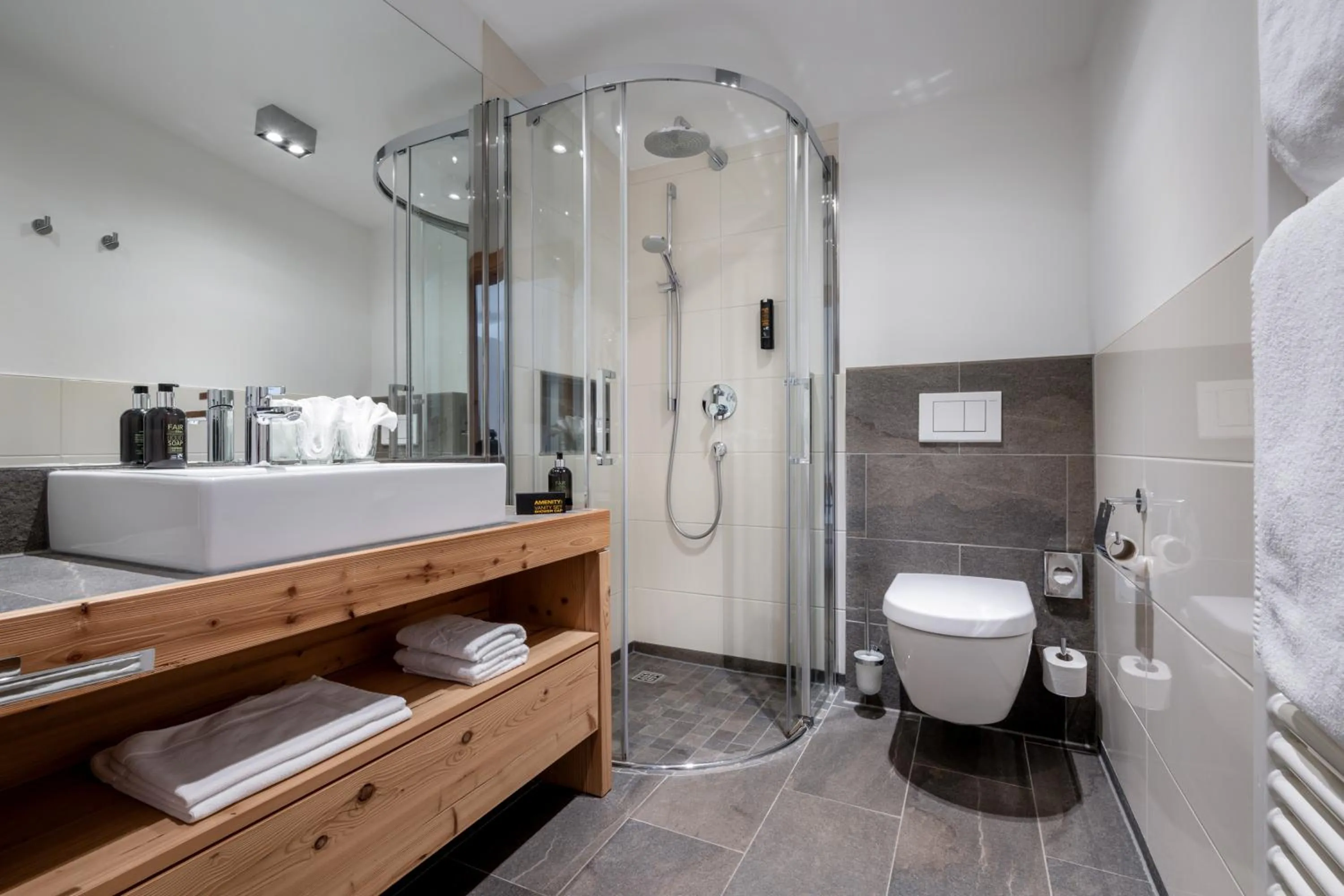 Bathroom in Hotel Der Bär