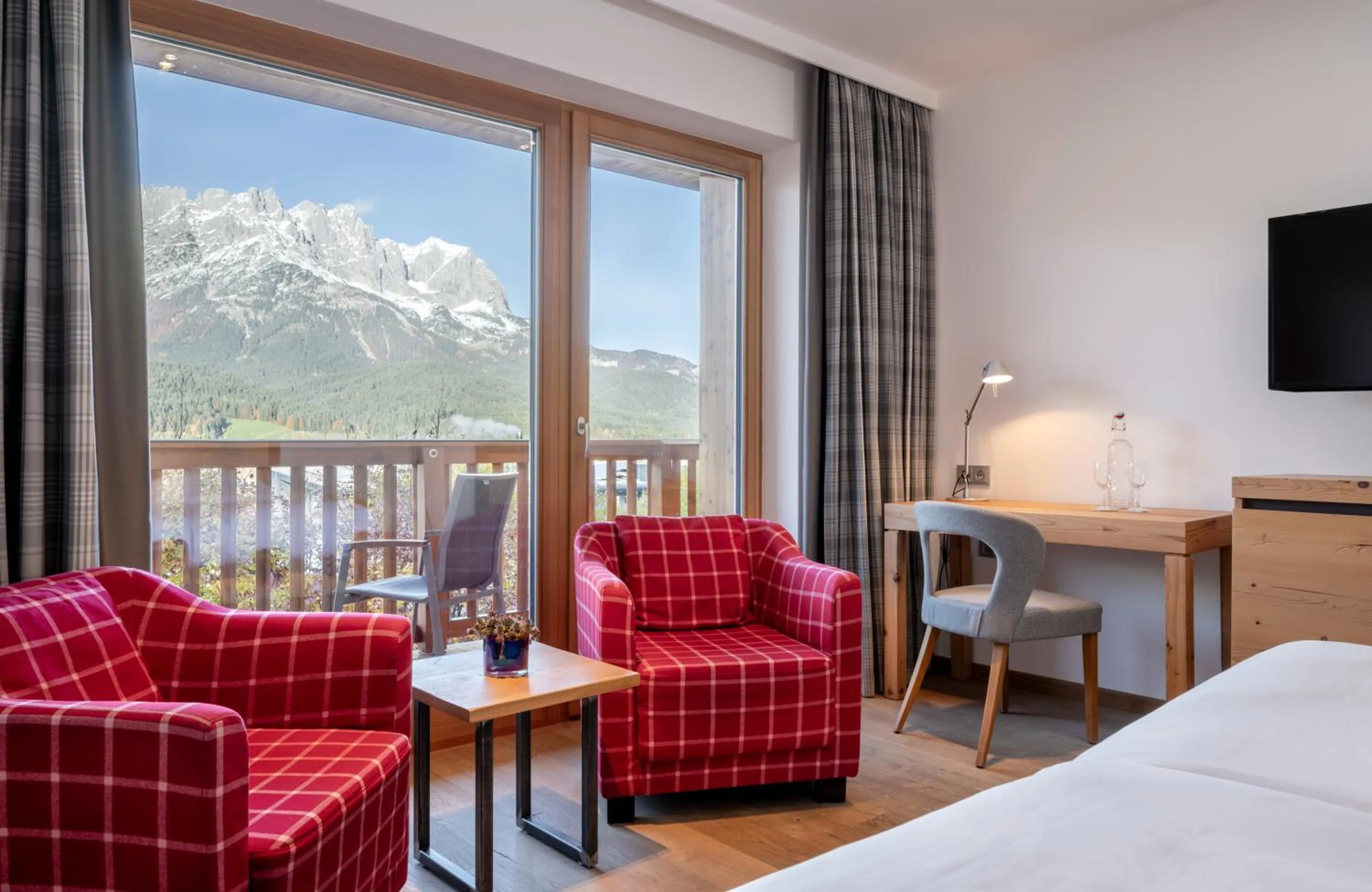 Photo of the whole room, Bed in Hotel Der Bär