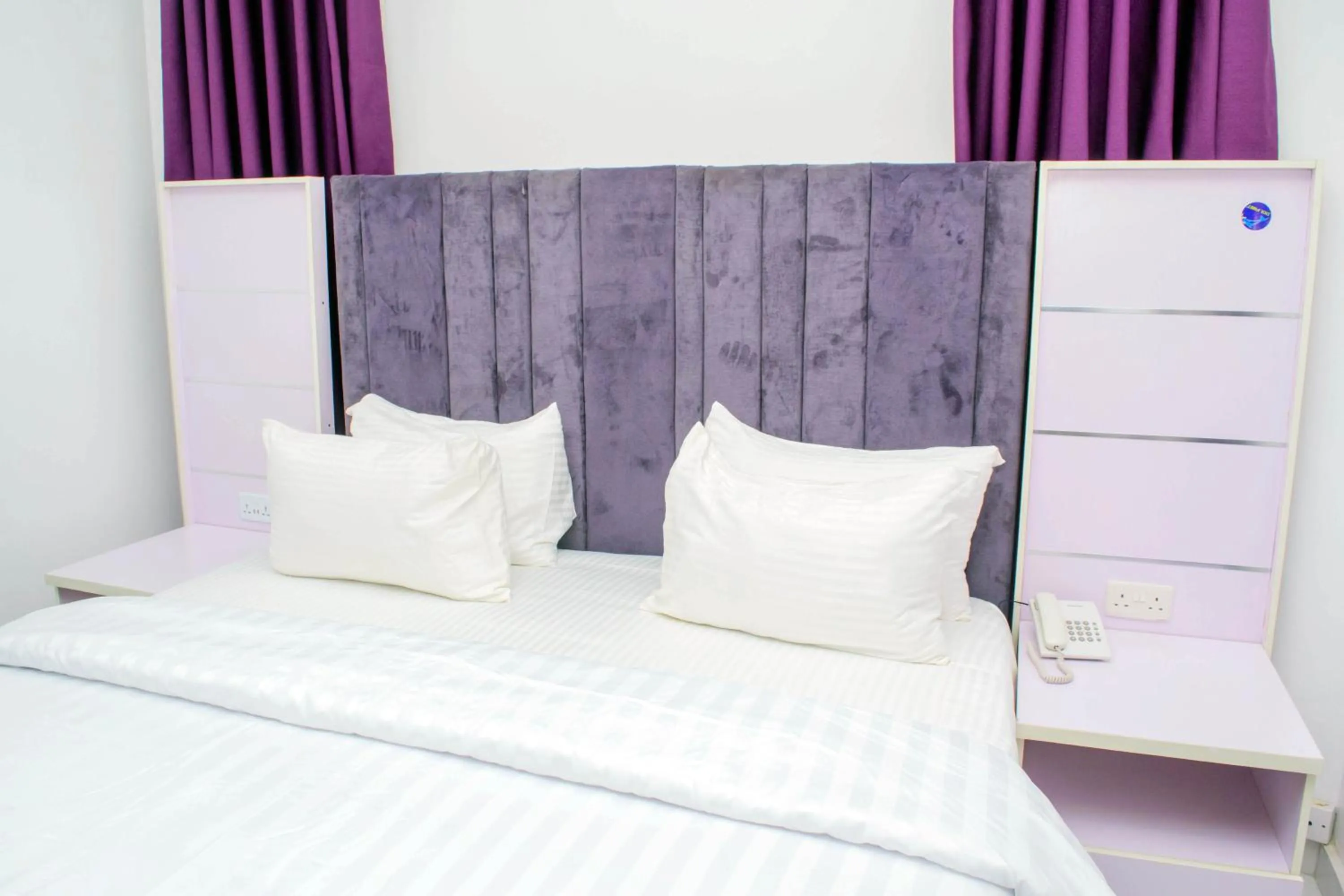 Bed in Ocean Park Hotel,Lekki phase 1