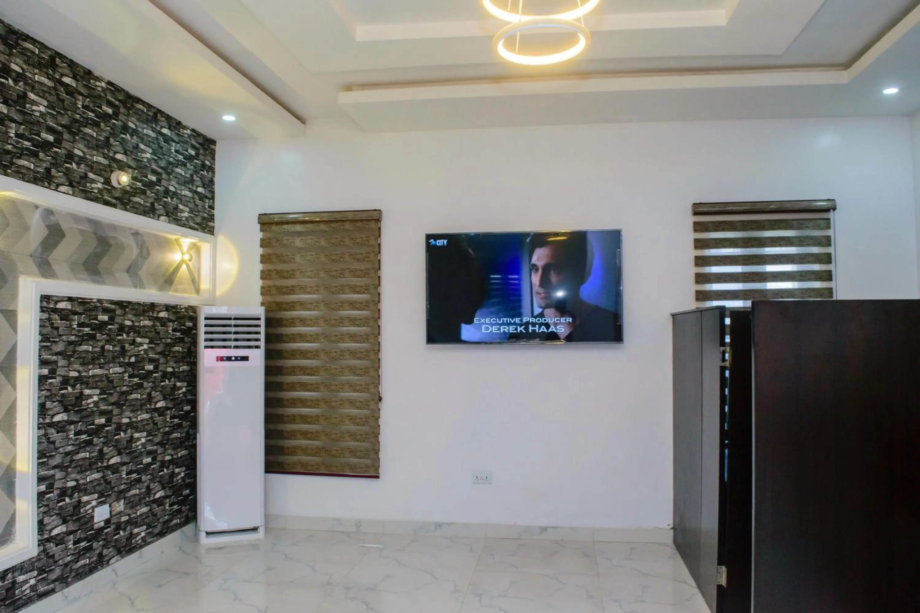 Communal lounge/ TV room in Ocean Park Hotel,Lekki phase 1