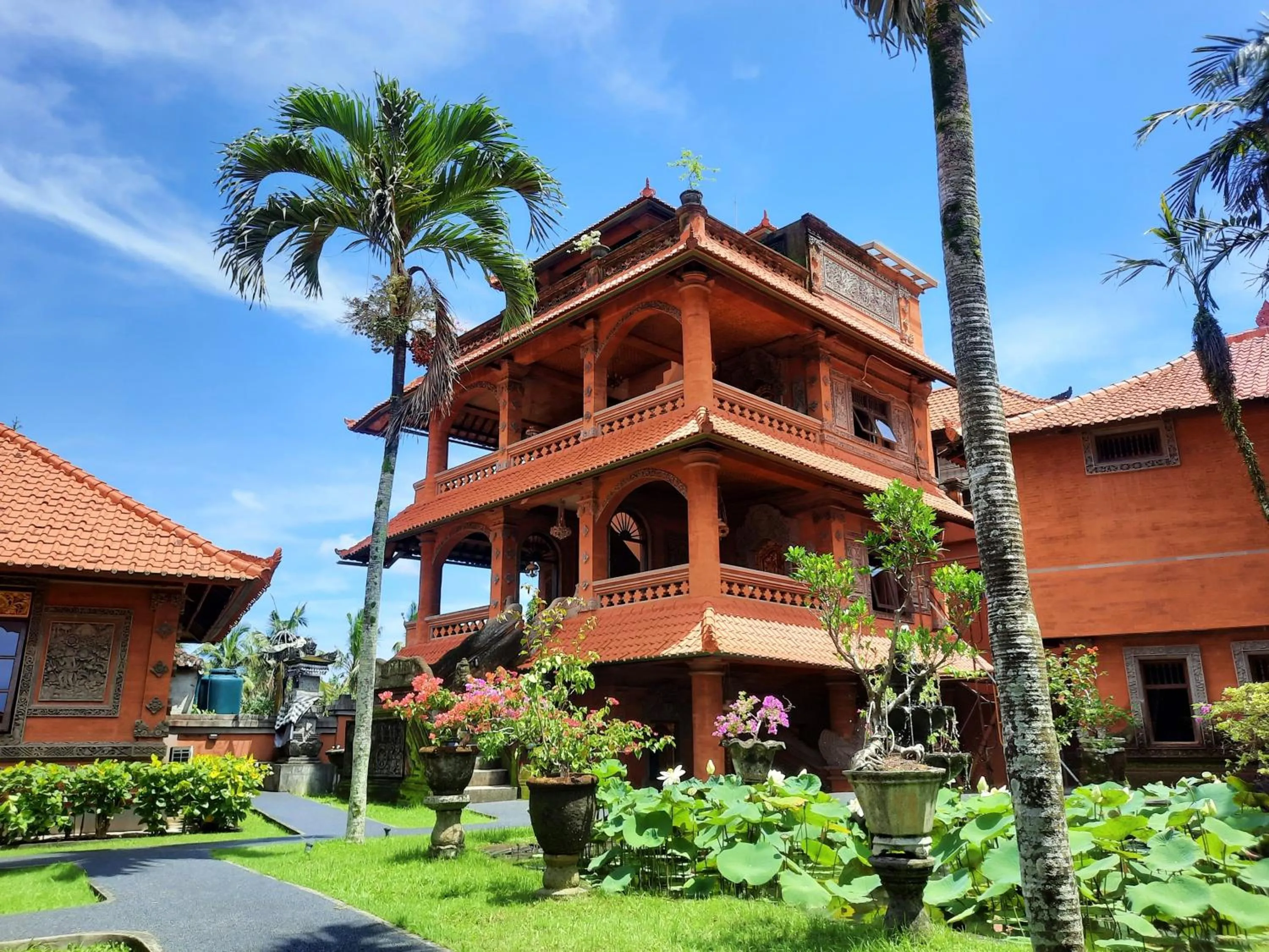 Property building in Gayatri