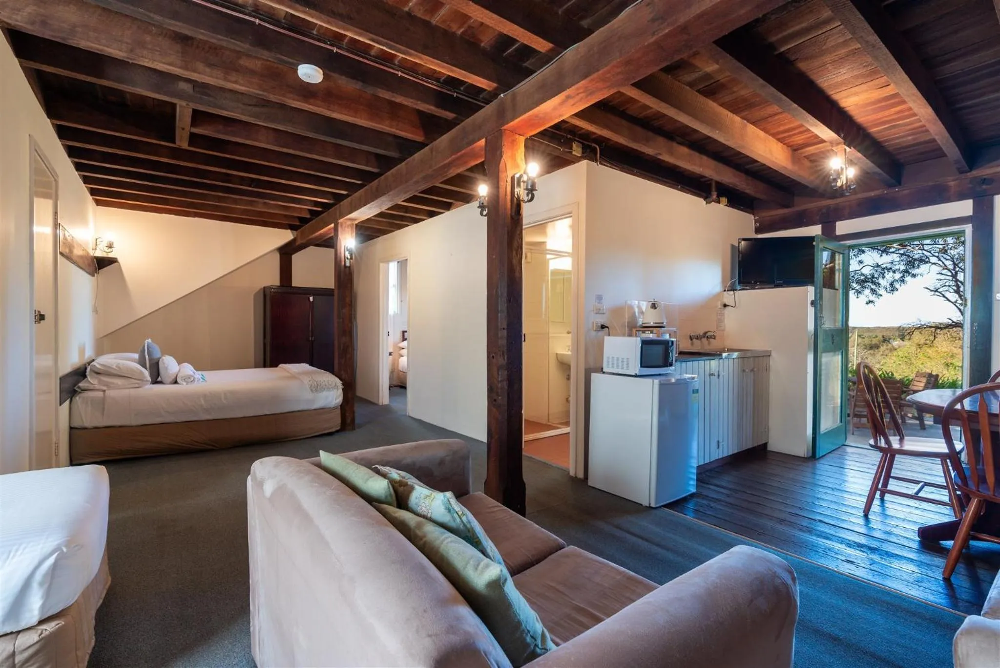 Bed in Coolangatta Estate Shoalhaven Heads