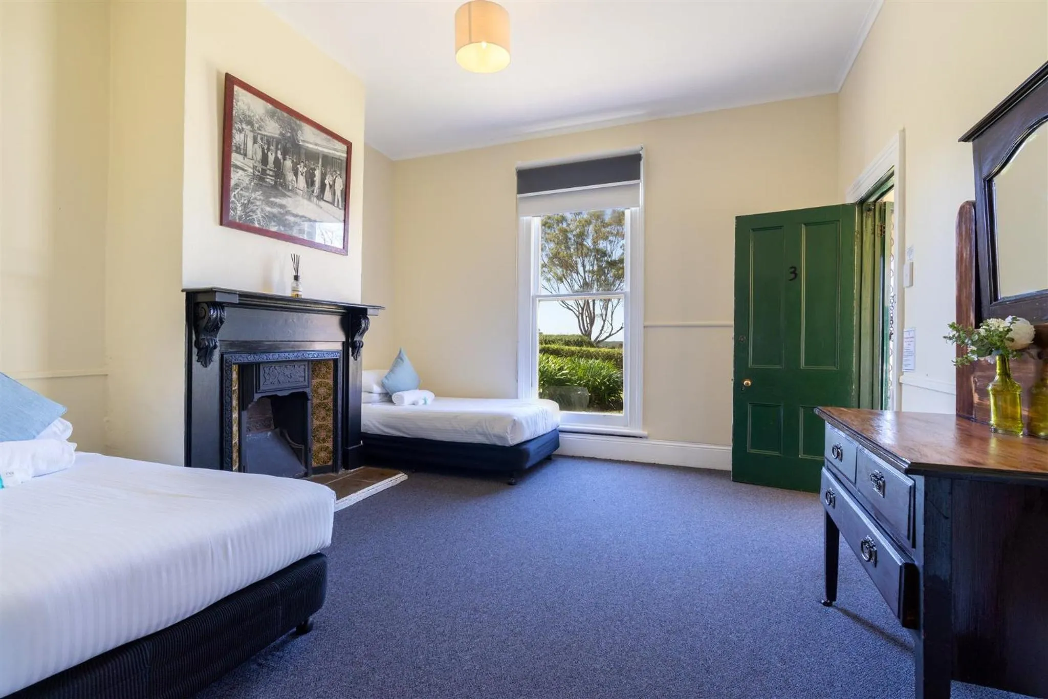 Bed in Coolangatta Estate Shoalhaven Heads