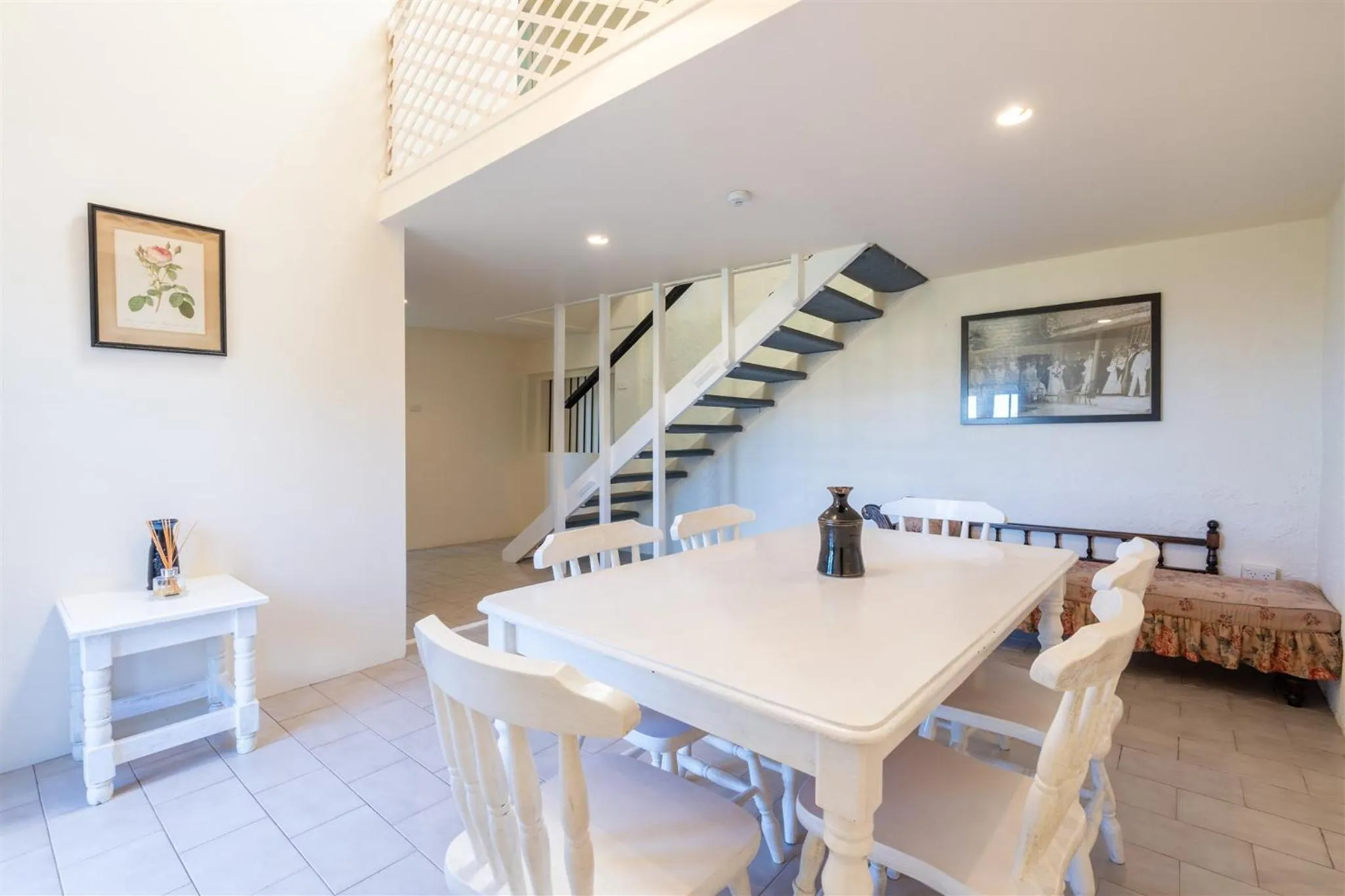 Dining area in Coolangatta Estate Shoalhaven Heads