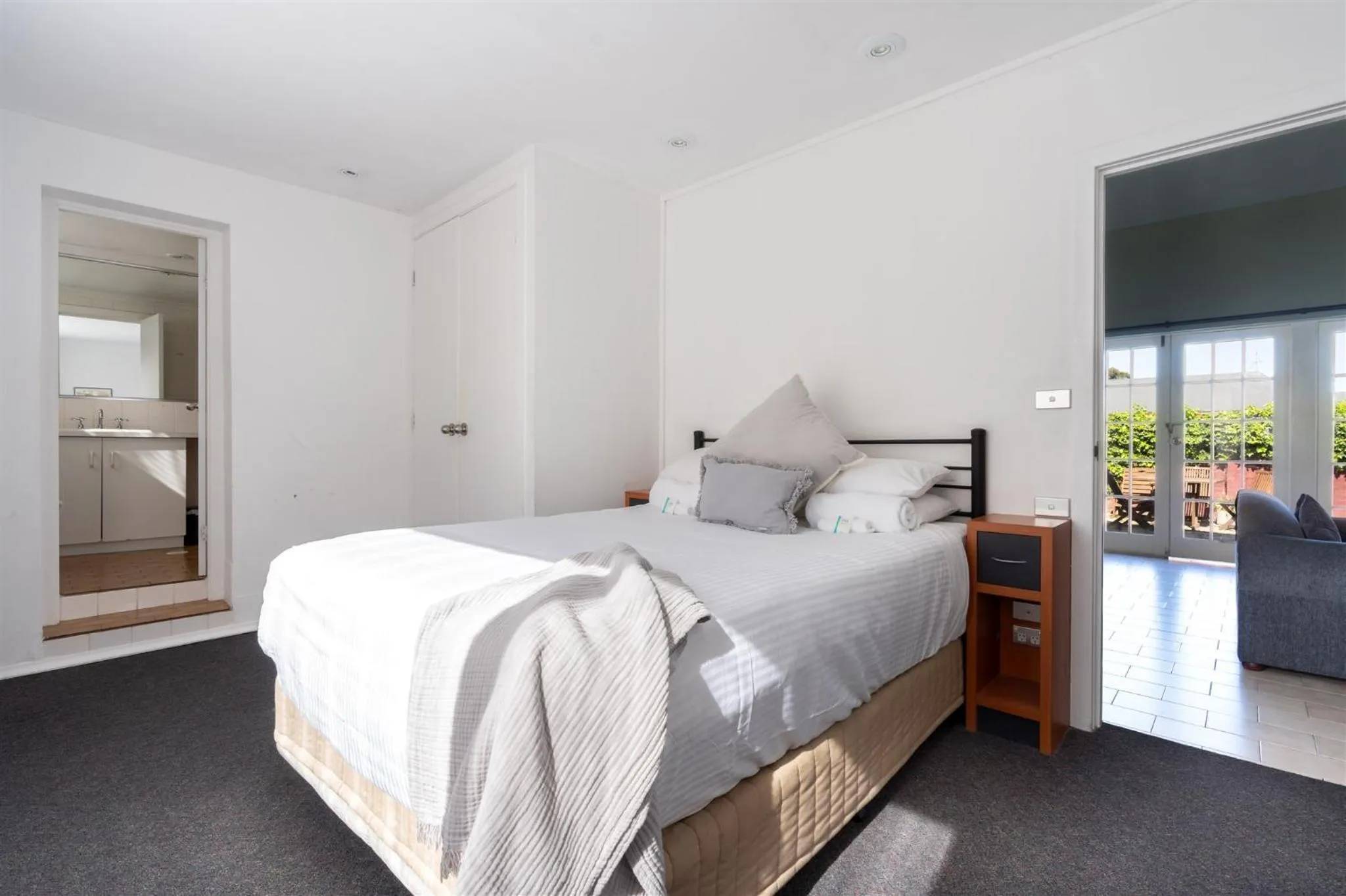 Bedroom, Bed in Coolangatta Estate Shoalhaven Heads