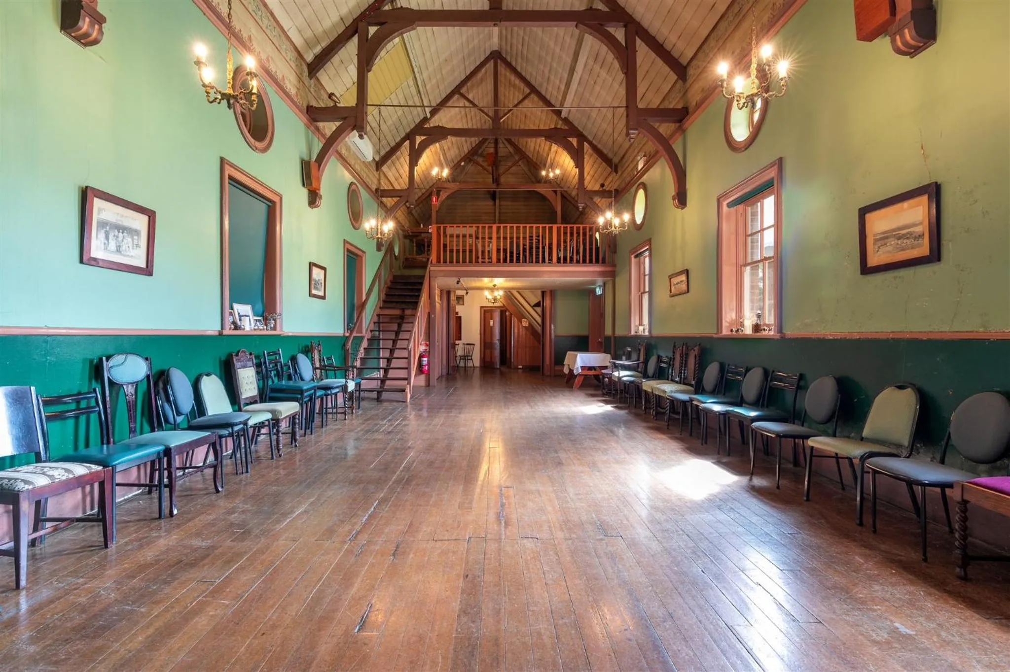 Property building in Coolangatta Estate Shoalhaven Heads