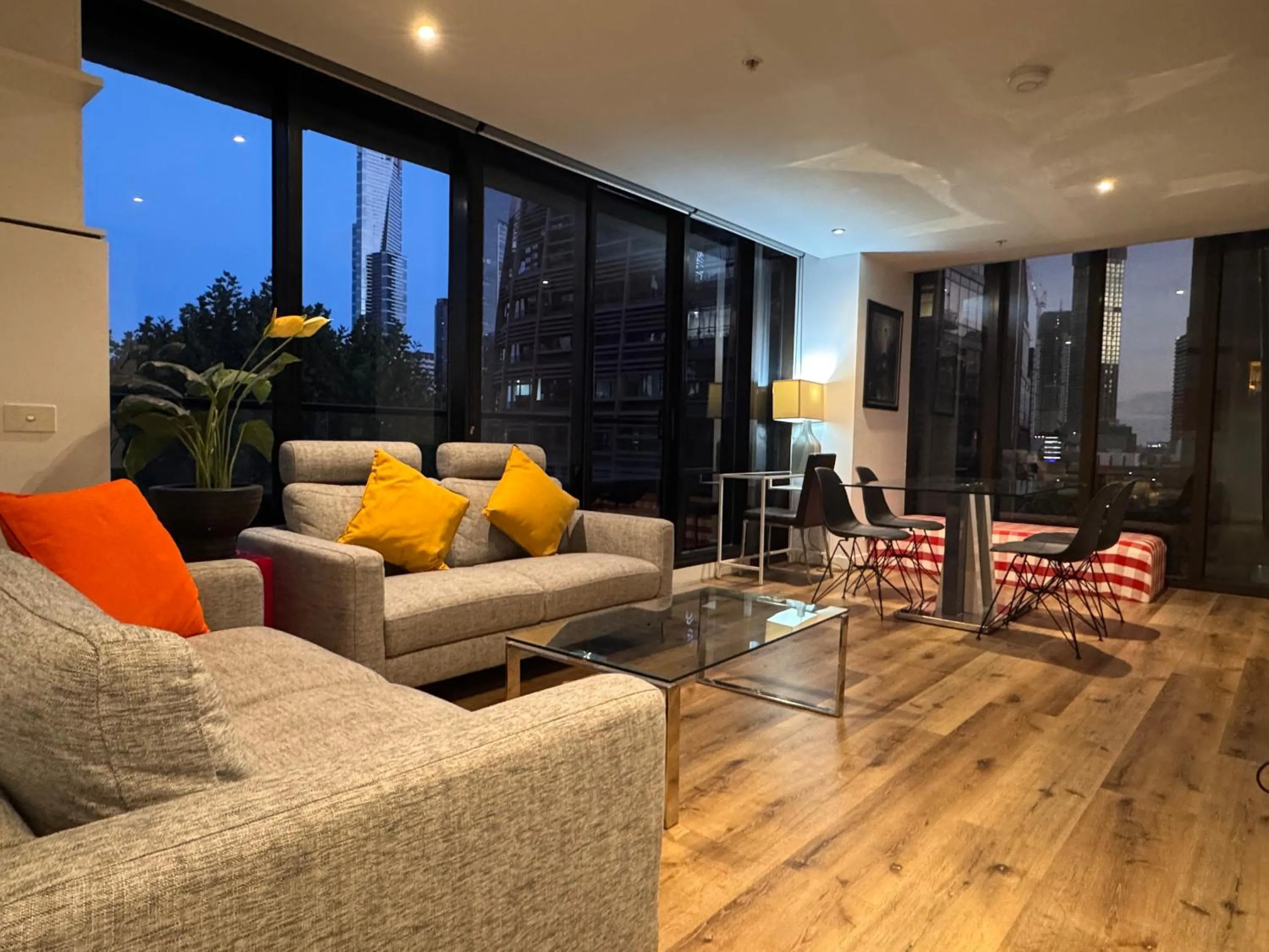 Aura on Flinders Serviced Apartments