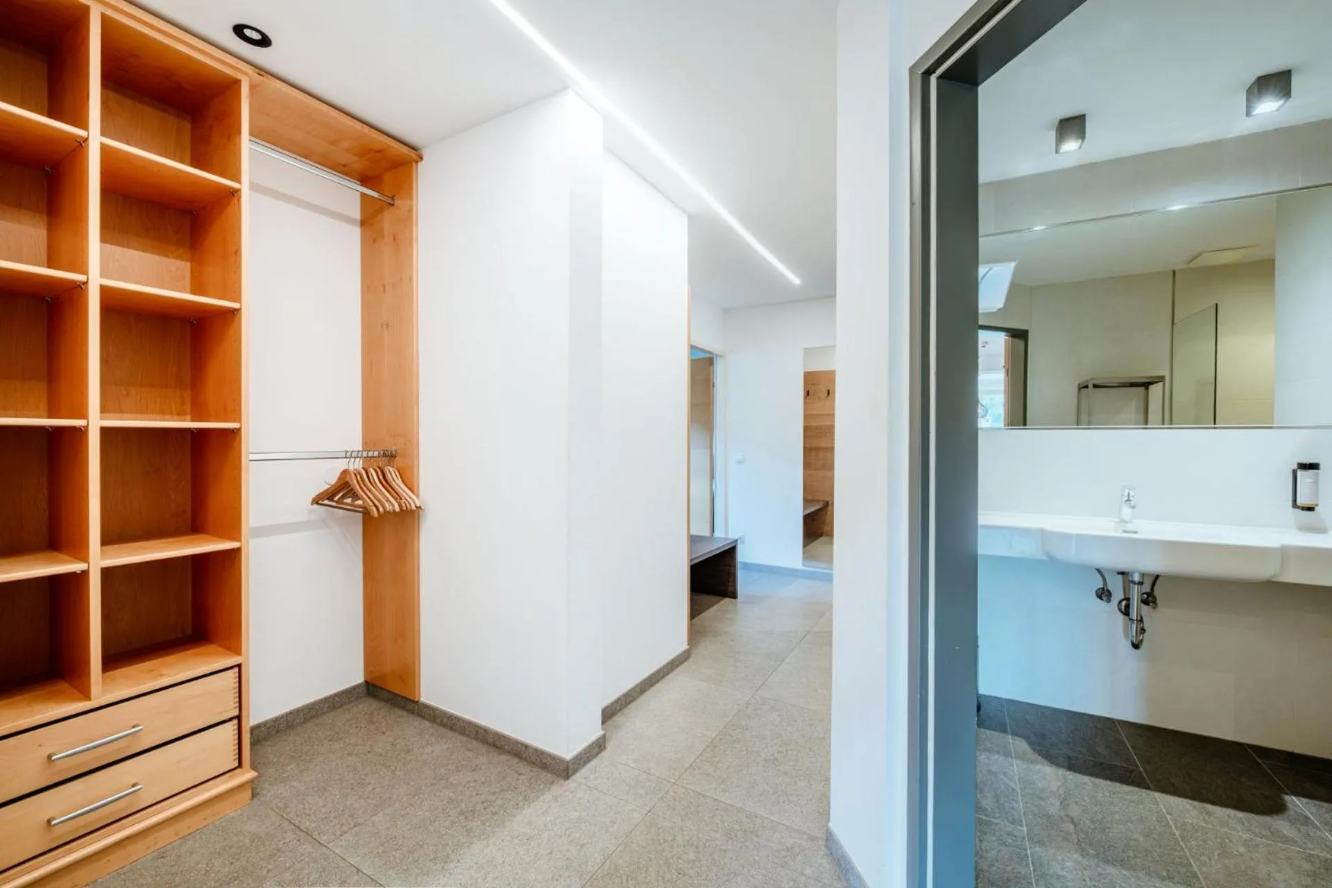 Bathroom in Harmls Aparthotel