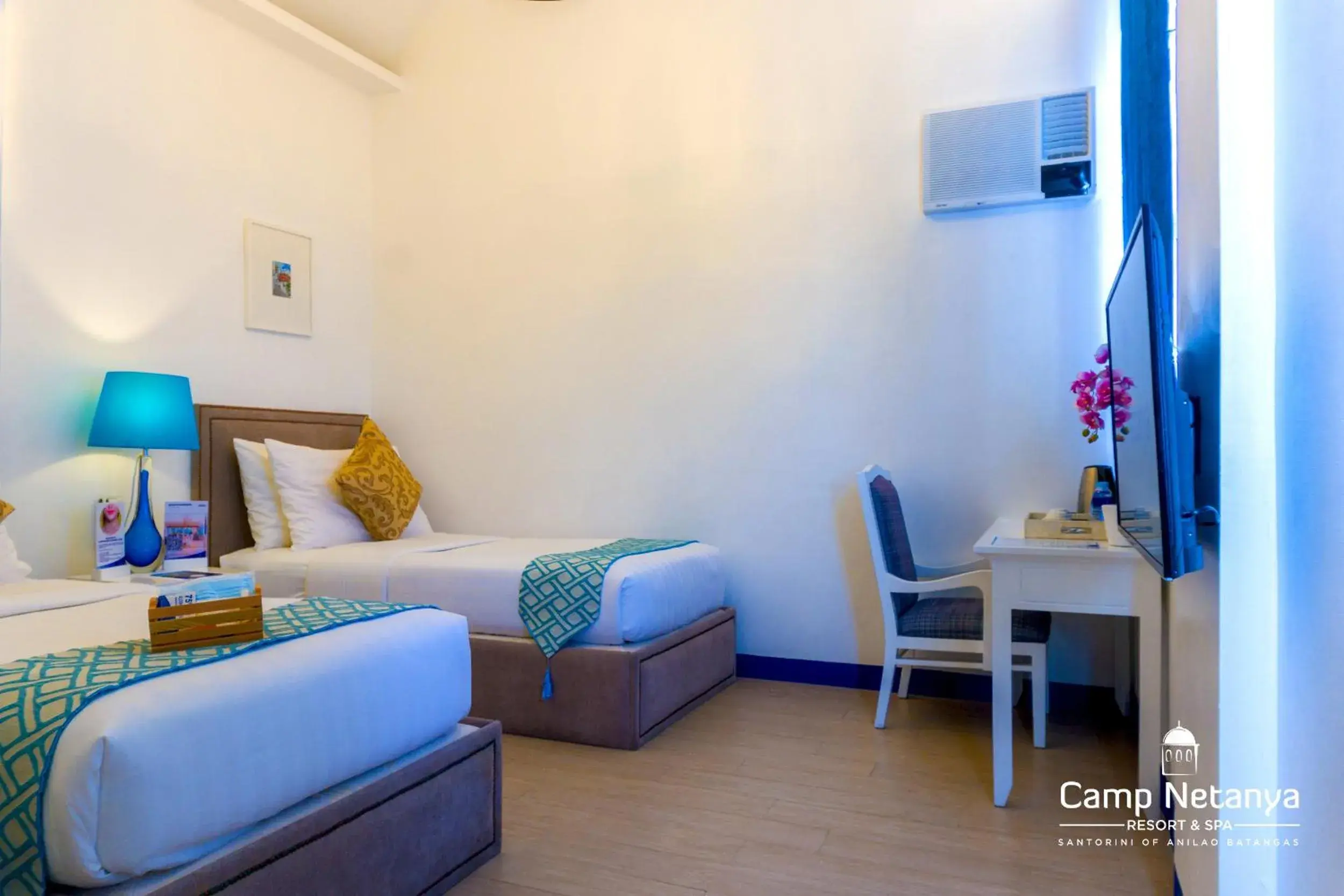 Deluxe Twin Room in Camp Netanya Resort and Spa Deluxe Twin Room in Camp Netanya Resort and Spa