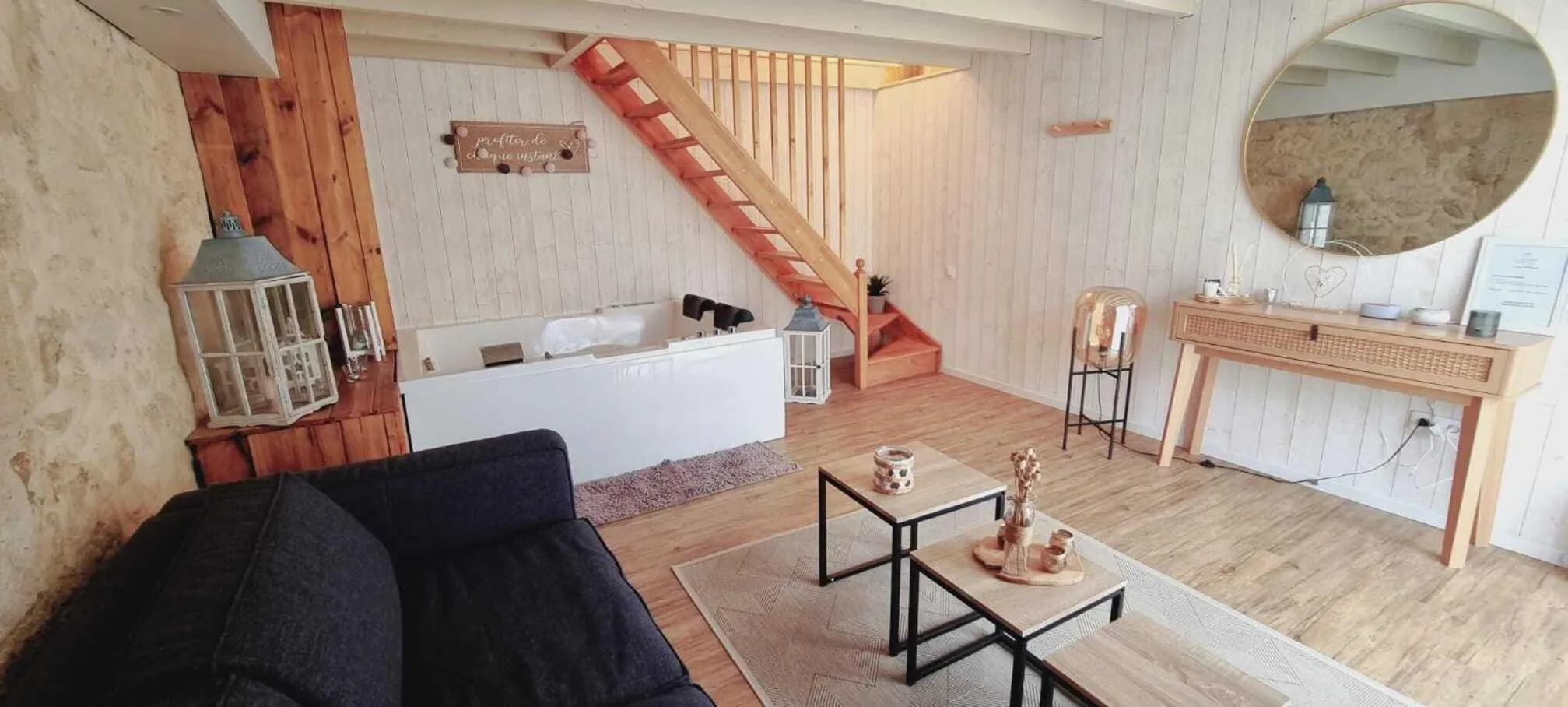 Bedroom in LaRiviere