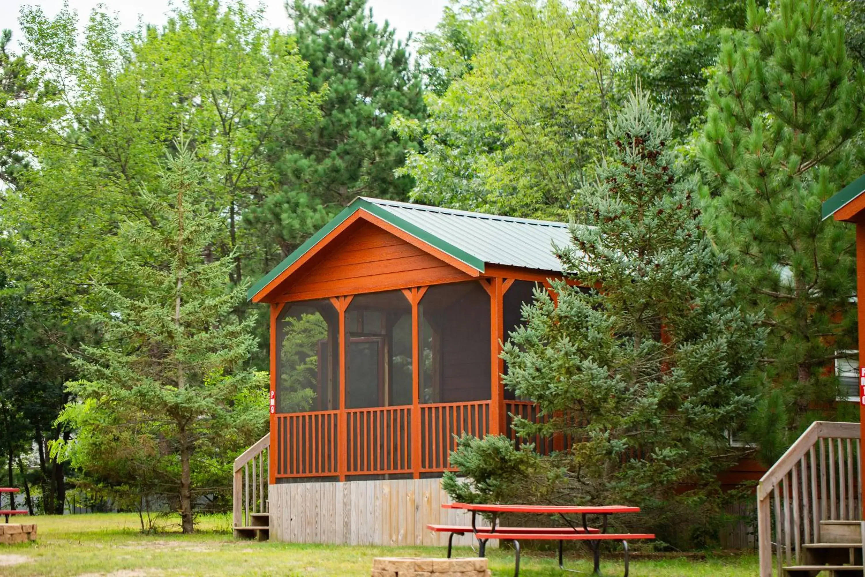 Queen Room in Bonanza Camping Resort Queen Room in Bonanza Camping Resort