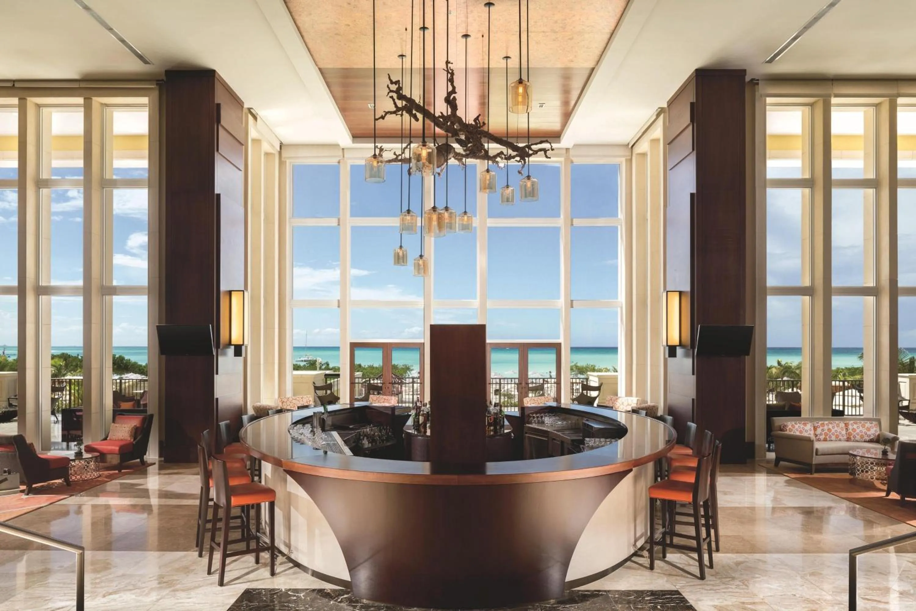Lounge or bar in The Ritz-Carlton, Aruba