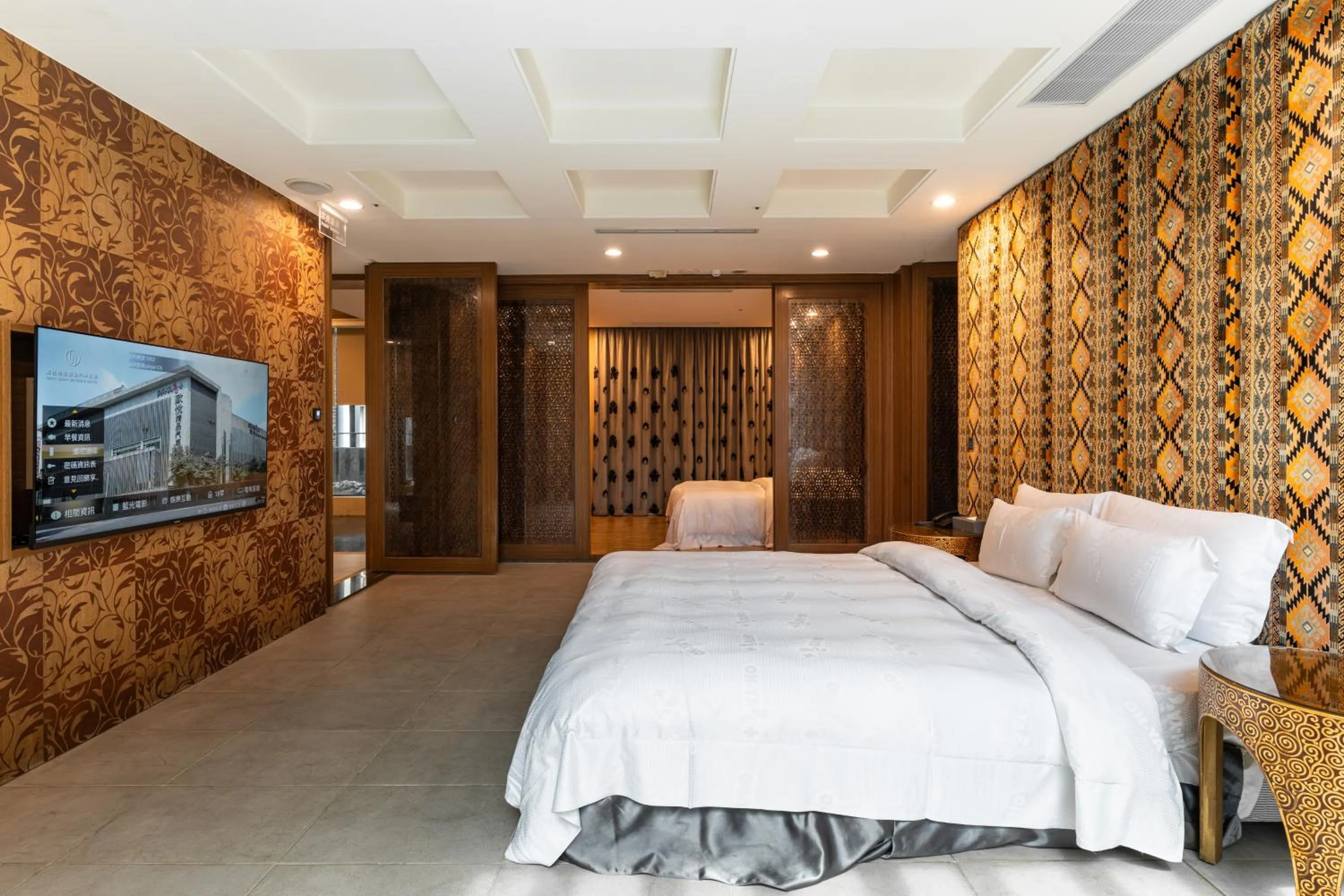 Photo of the whole room, Bed in OHYA Chain Boutique Motel-Linkou