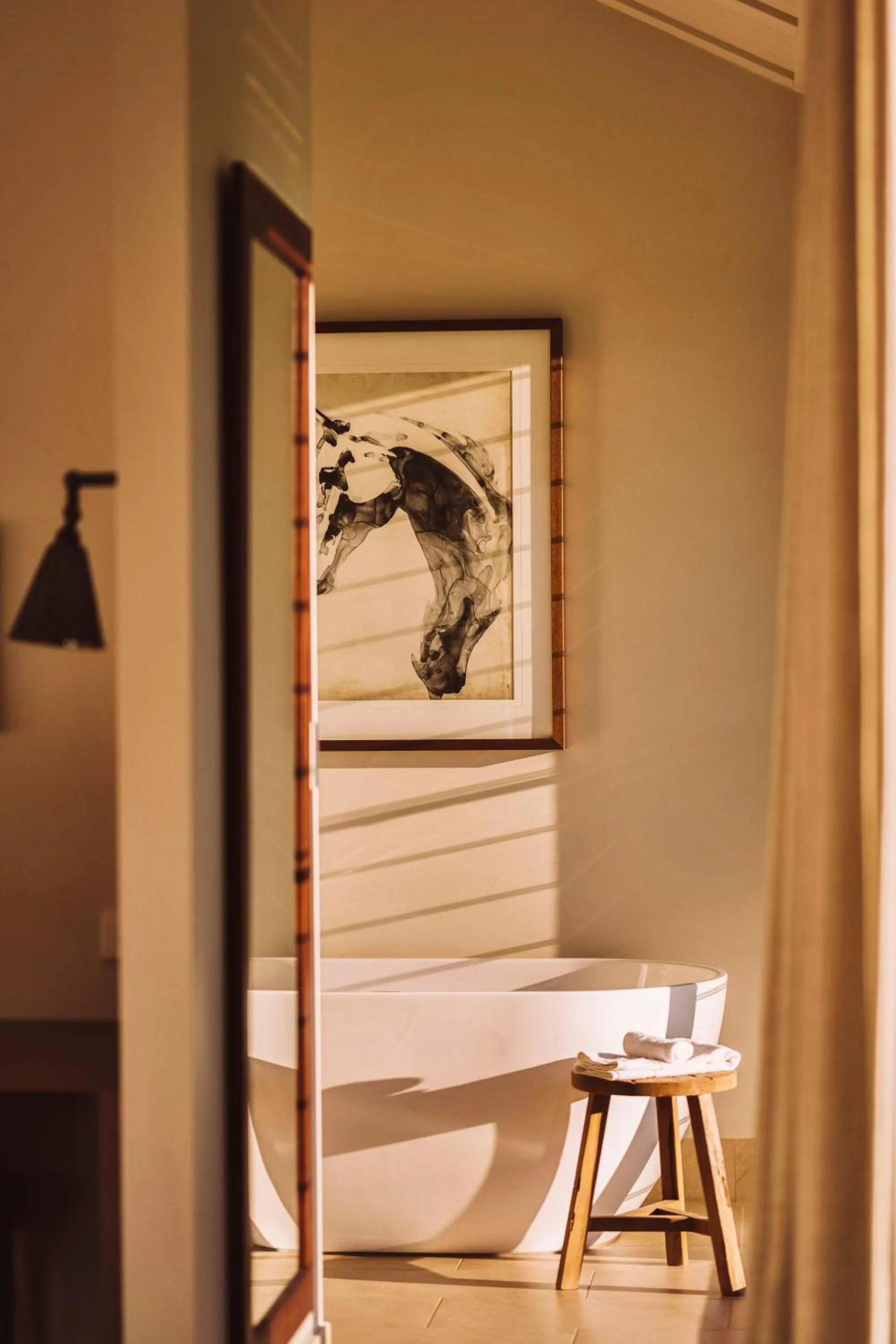 Bath, Bed in Beechmont Estate