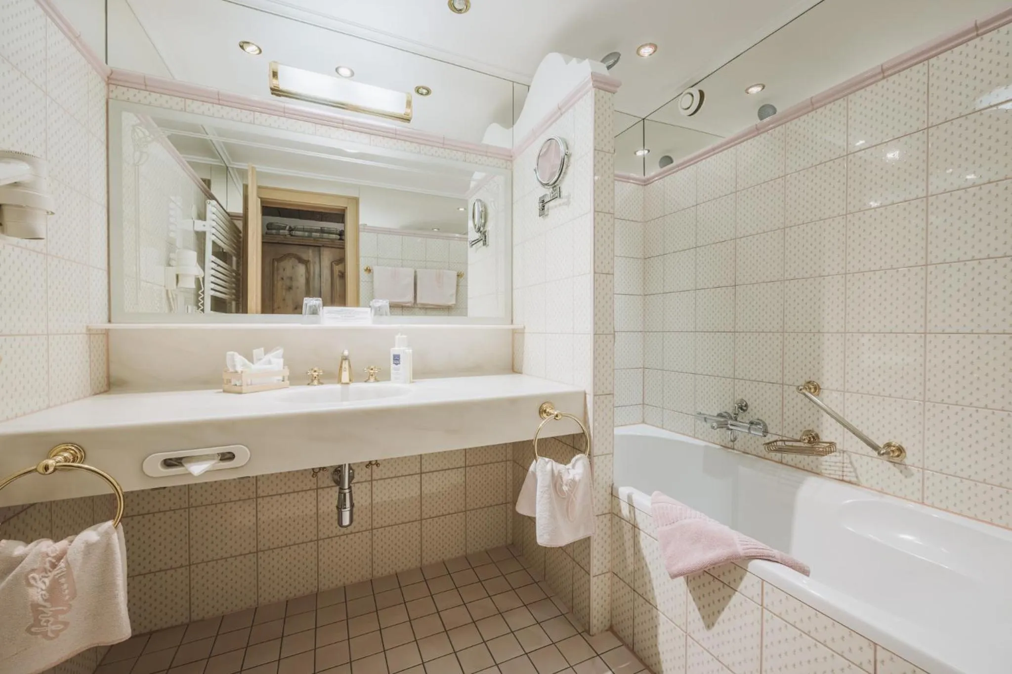 Bathroom in Hotel Gaspingerhof