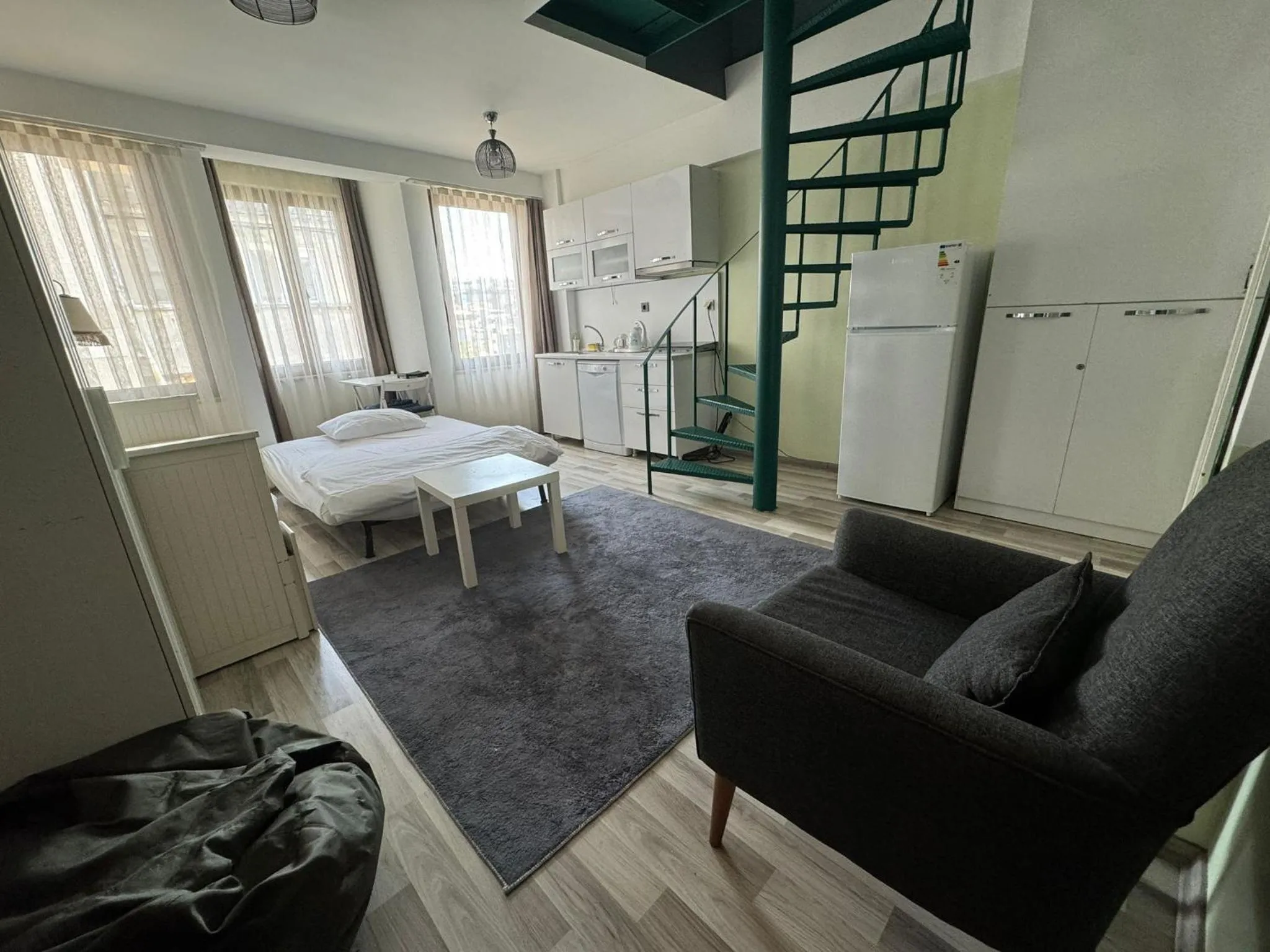 Bed in Istanbul Hub Flats