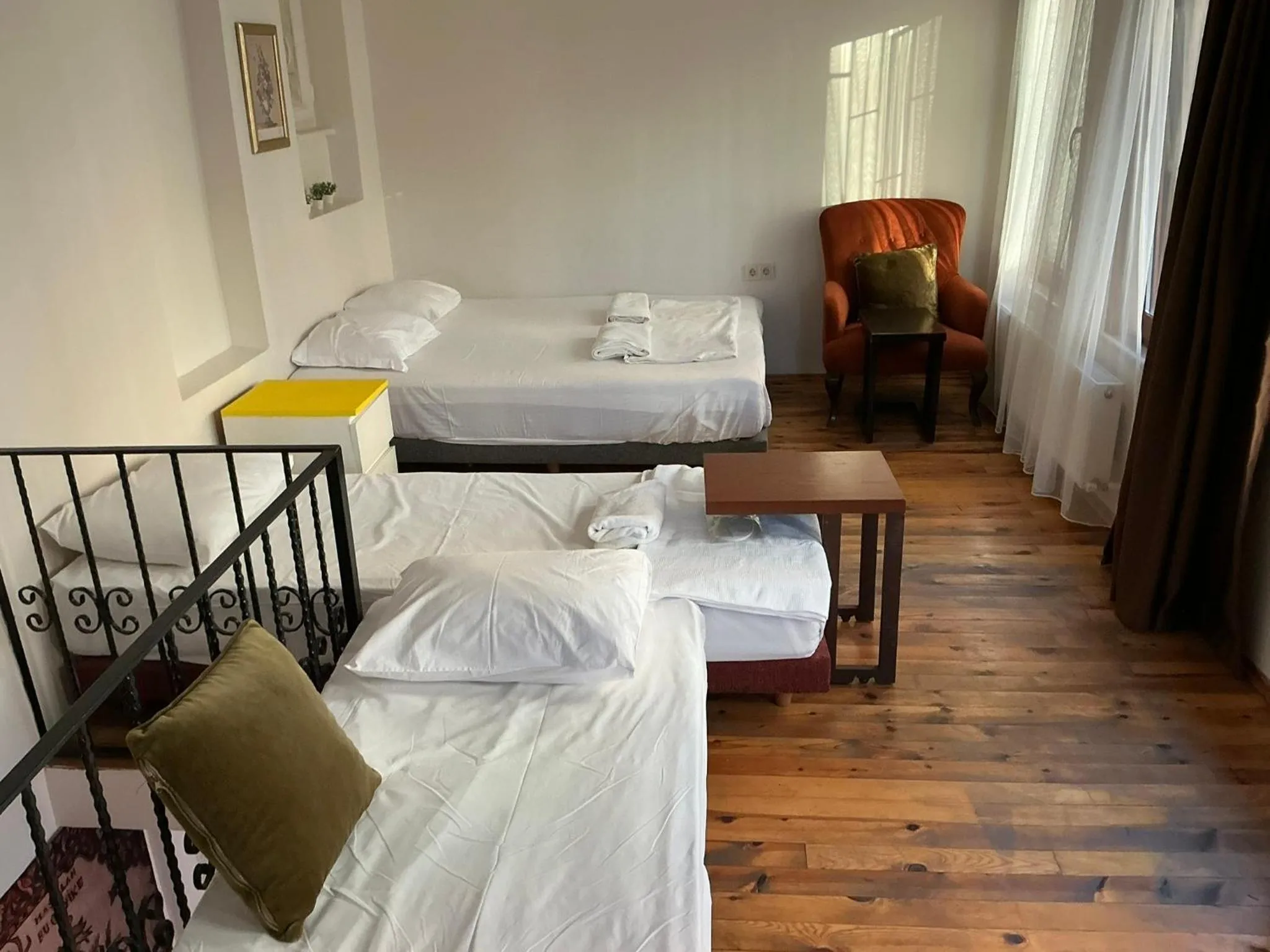 Bed in Istanbul Hub Flats