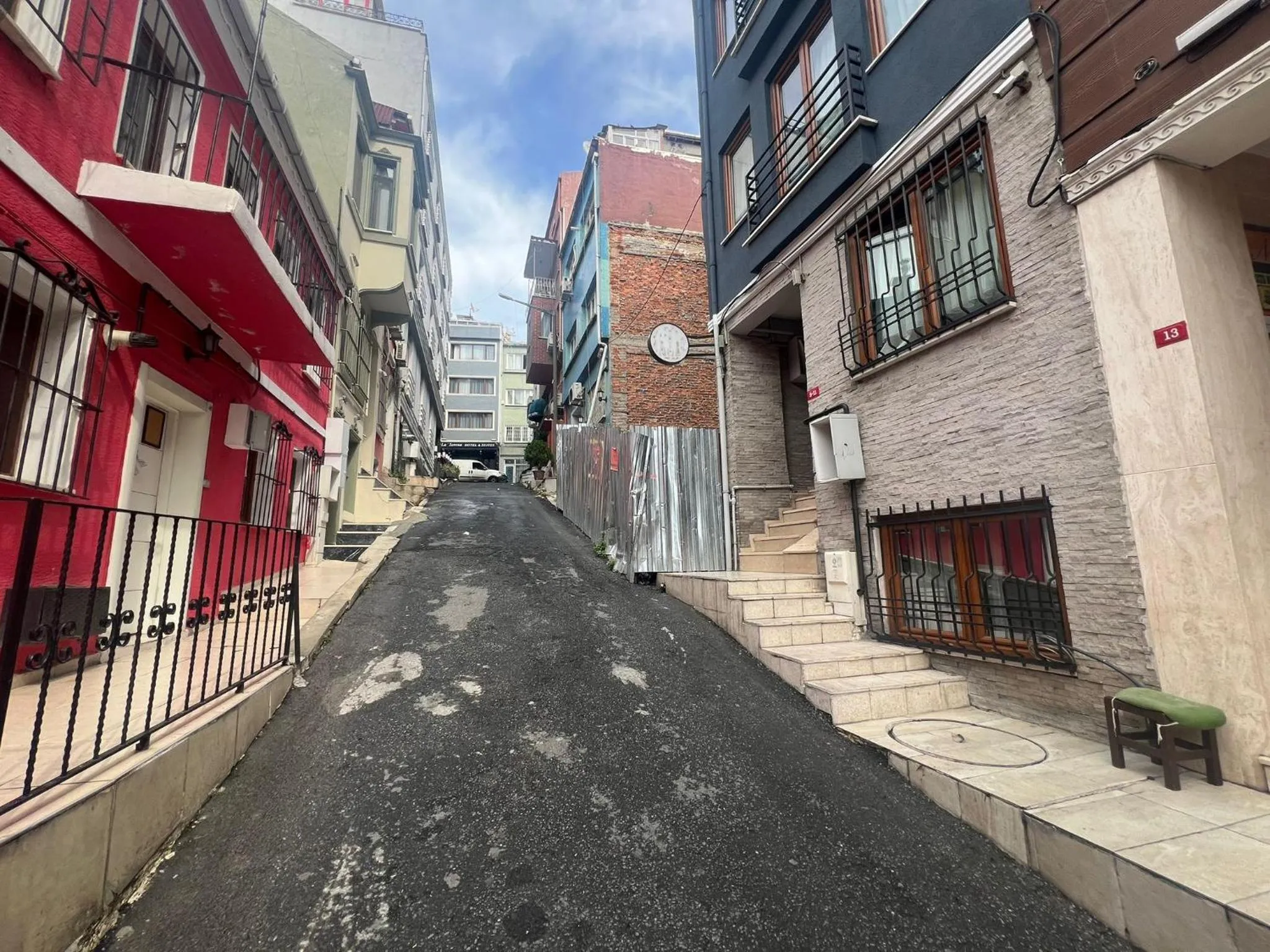 Property building in Istanbul Hub Flats