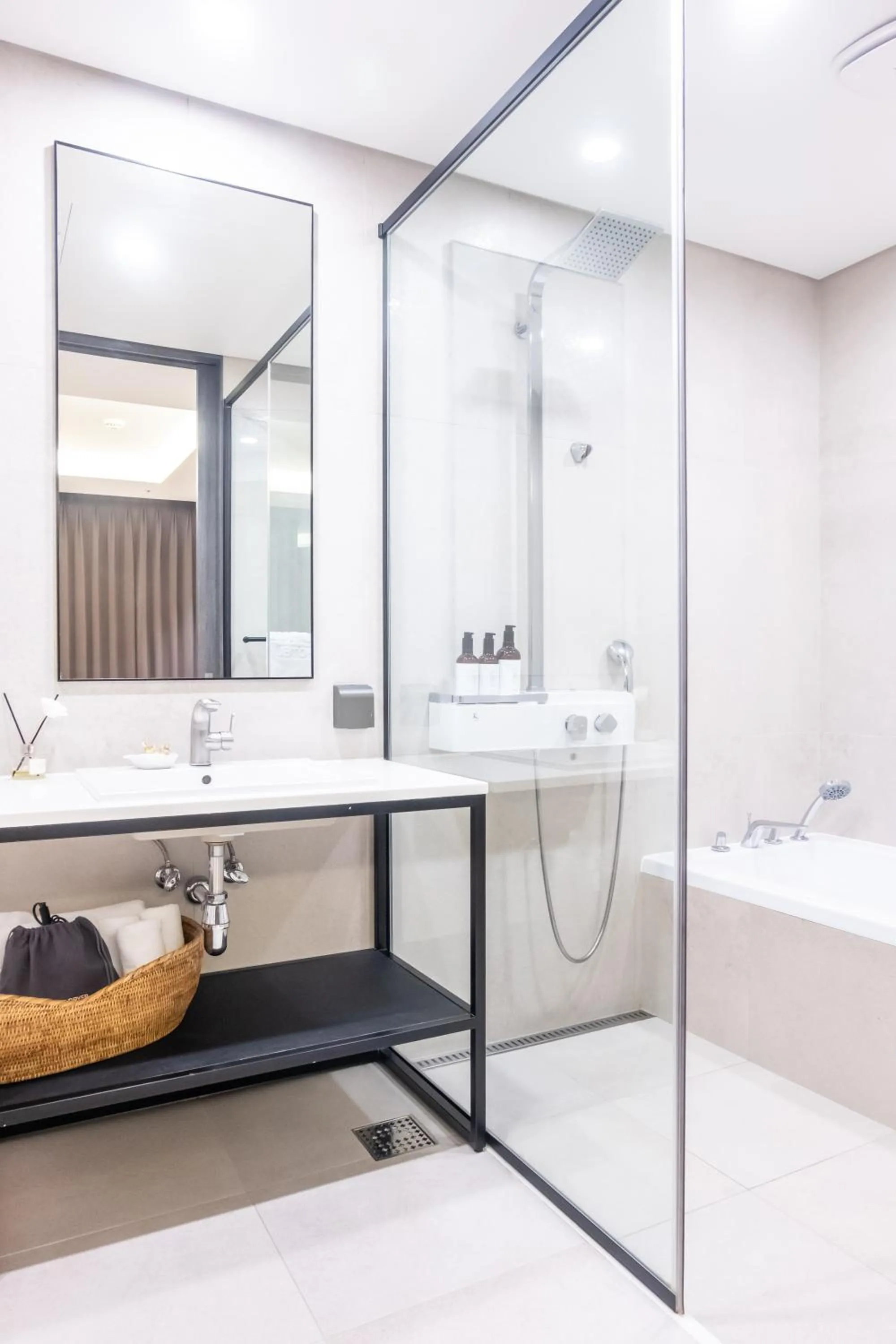 Bathroom in AG405 Hotel