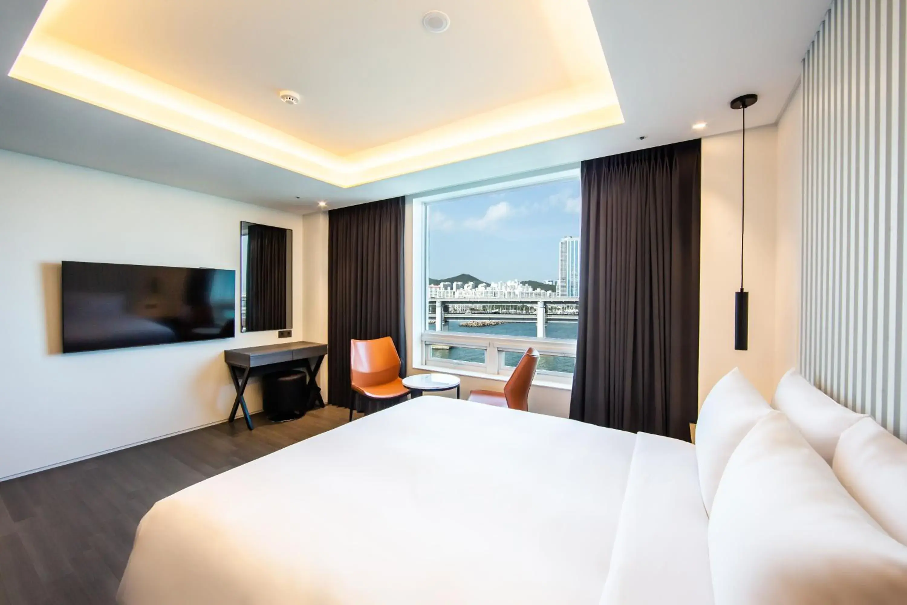 Deluxe Double Room with Ocean View in AG405 Hotel Deluxe Double Room with Ocean View in AG405 Hotel