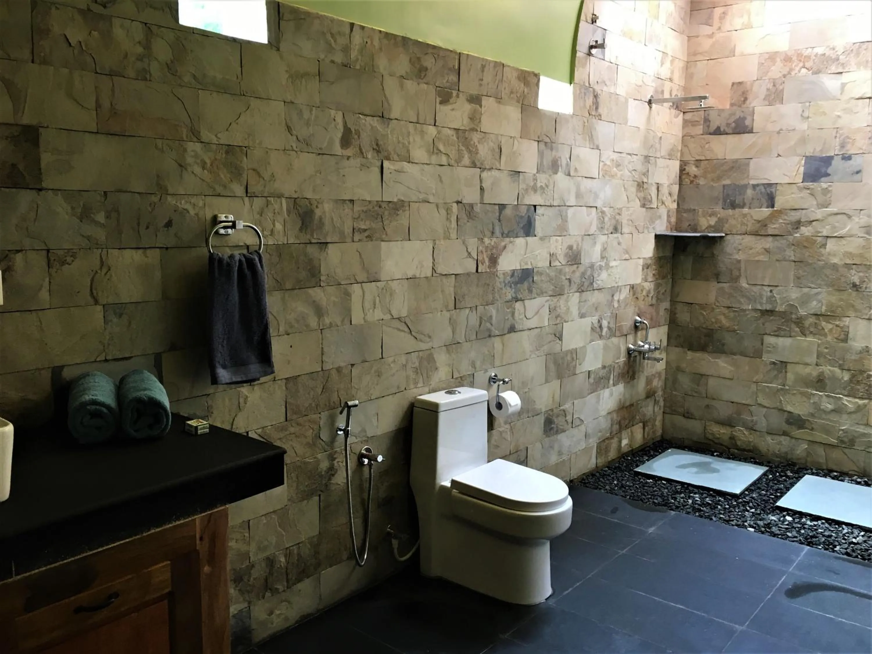 Bathroom in Mandaram villas