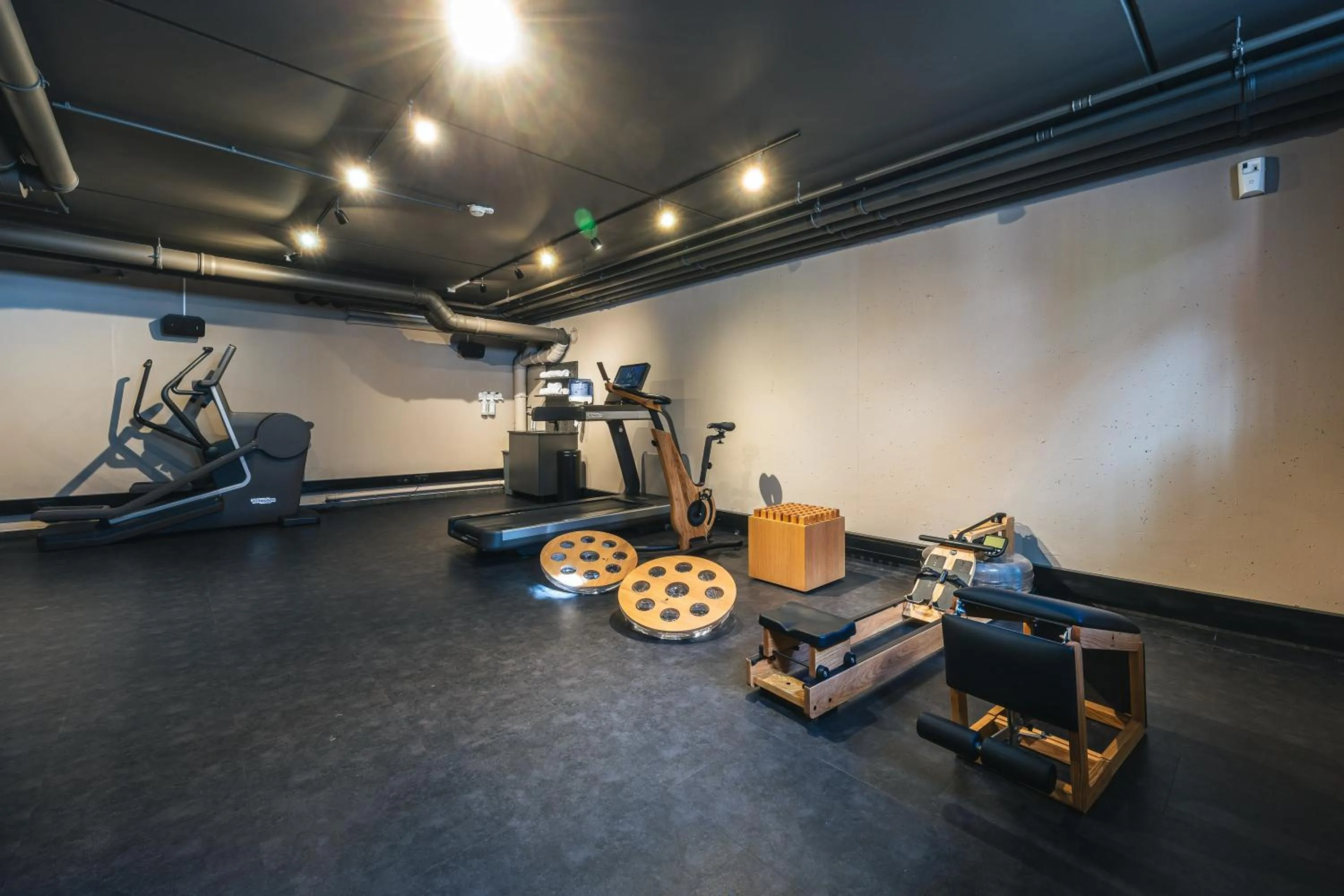 Fitness centre/facilities in Upside Down Town Hotel-Neue Post