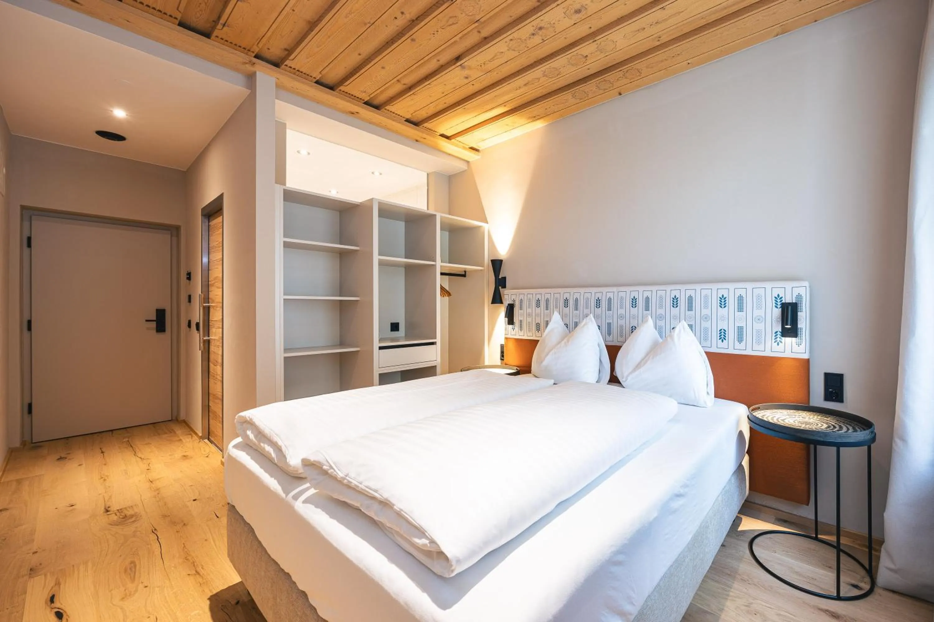 Bed in Upside Down Town Hotel-Neue Post