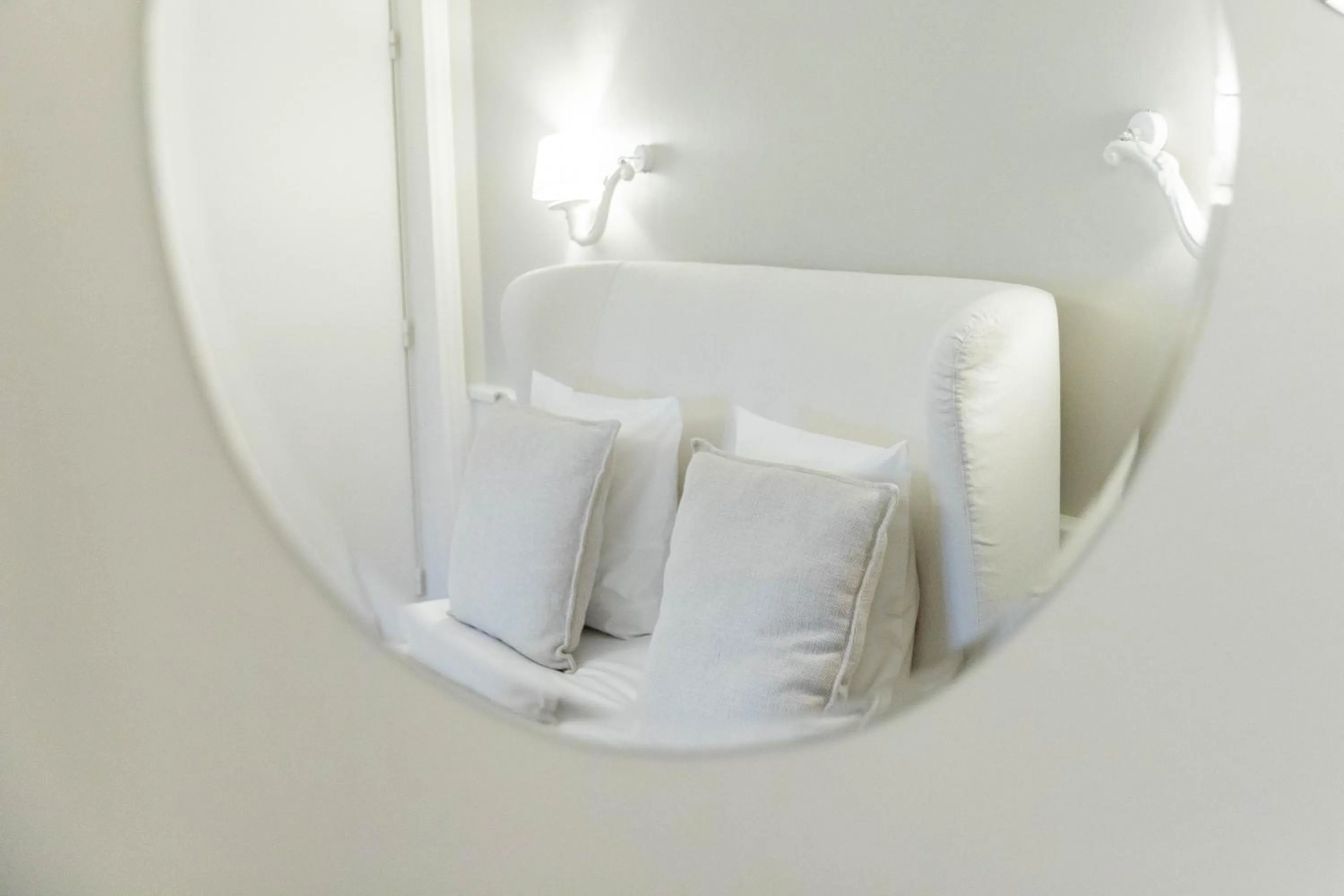 Bedroom, Bed in Hotel Ô Château