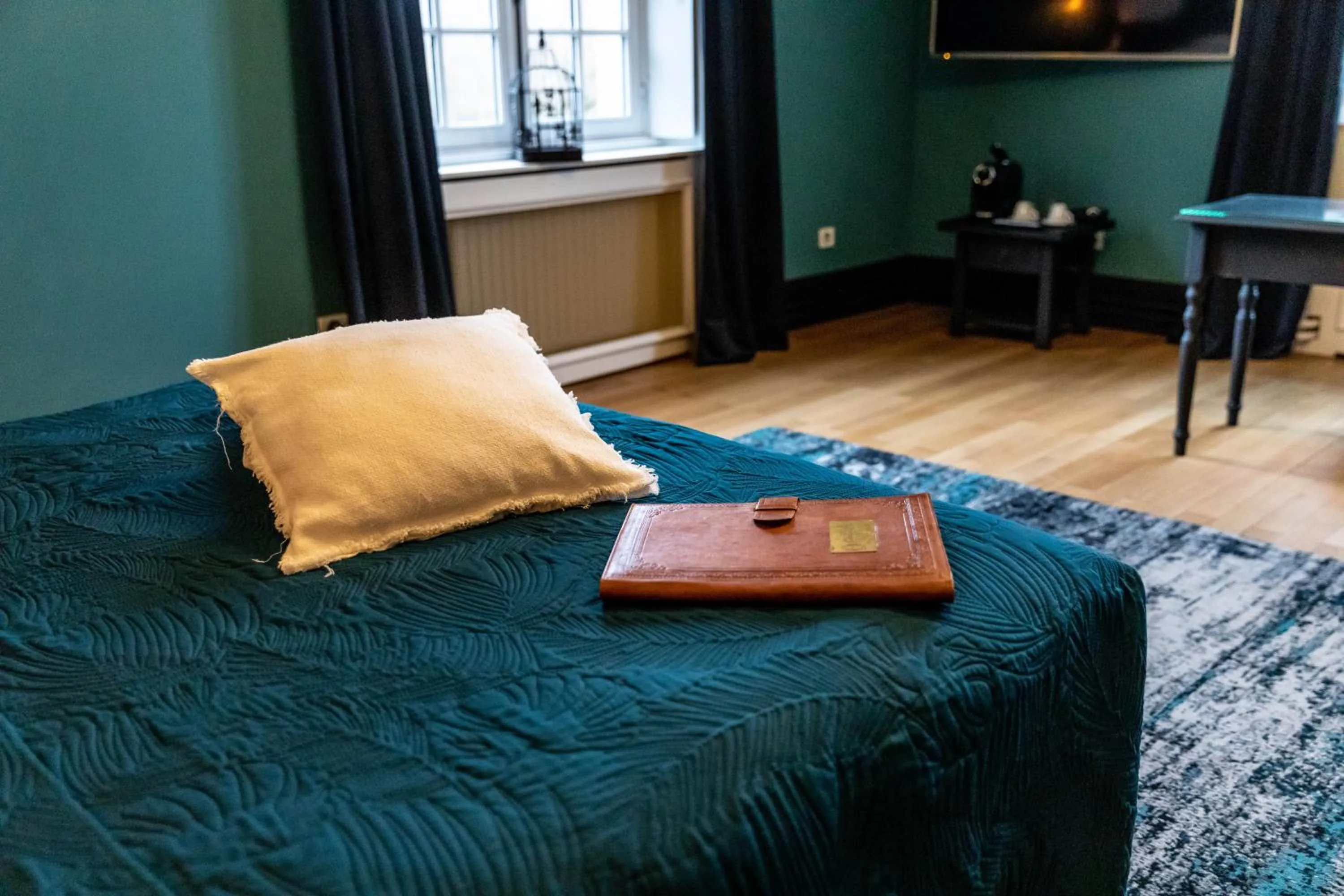 Bed in Hotel Ô Château